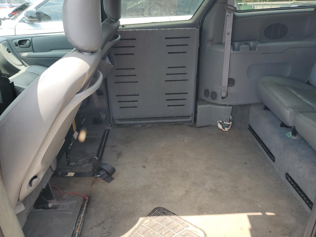 2004 Chrysler Town & Country Ex VIN: 2C4GP74LX4R579114 Lot: 66576314