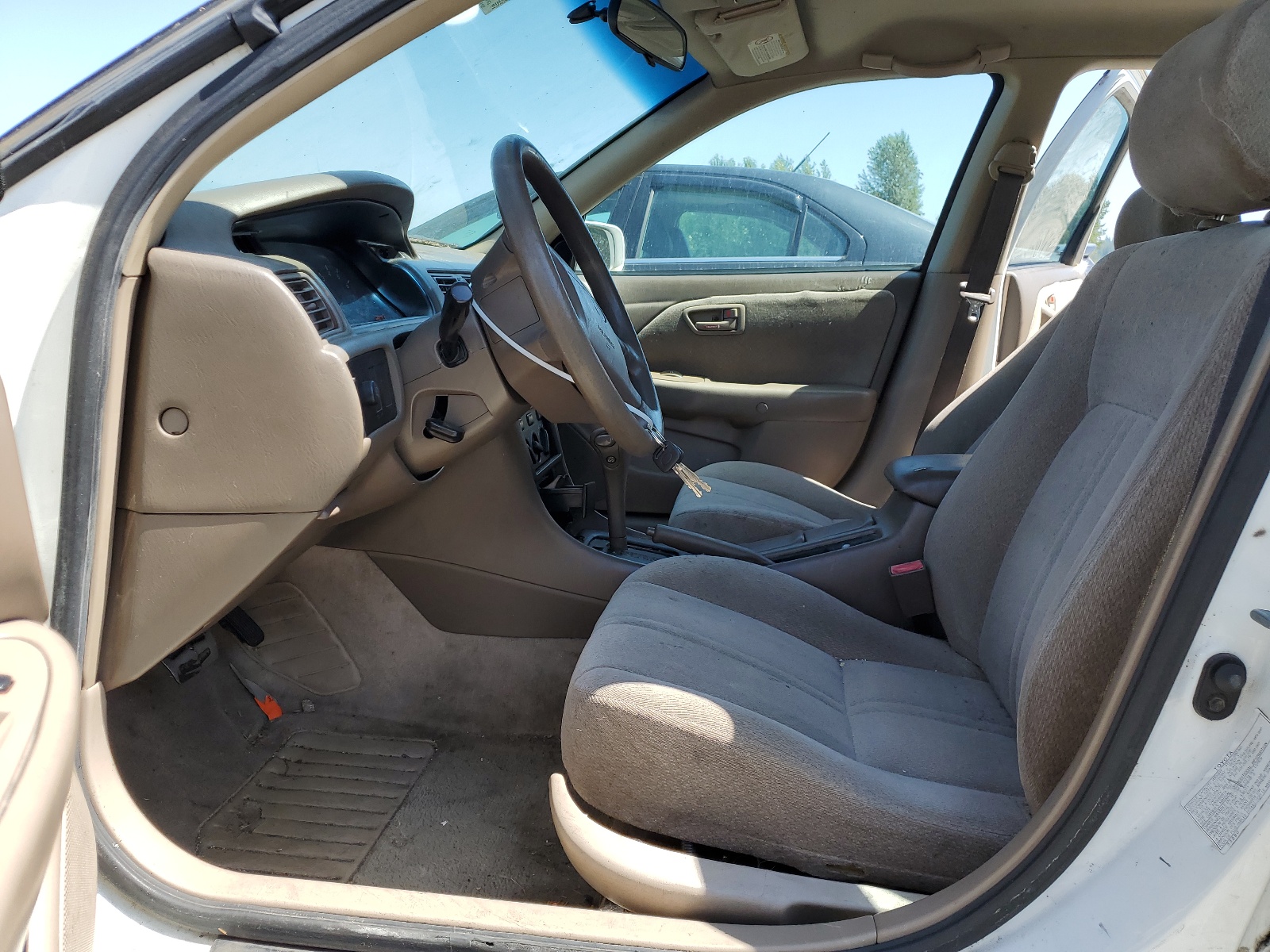 JT2BG22K8Y0448523 2000 Toyota Camry Ce