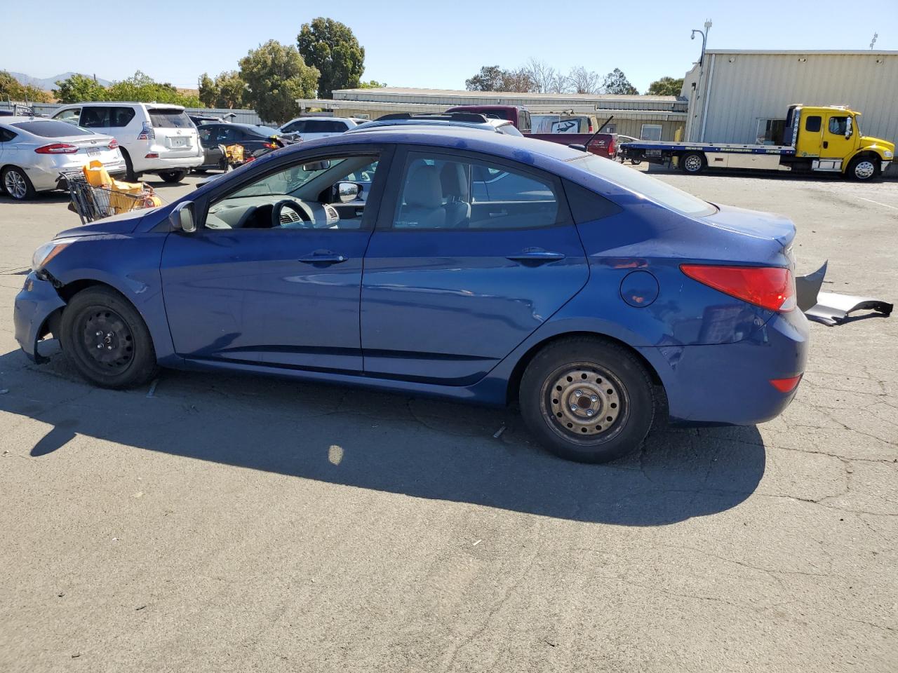 KMHCT4AE1HU247839 2017 HYUNDAI ACCENT - Image 2