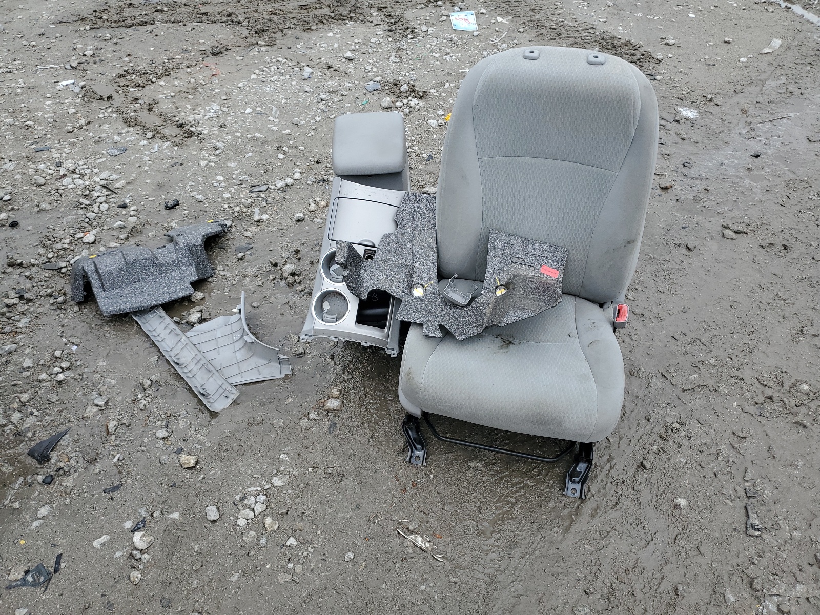 5TDBK3EHXAS020824 2010 Toyota Highlander