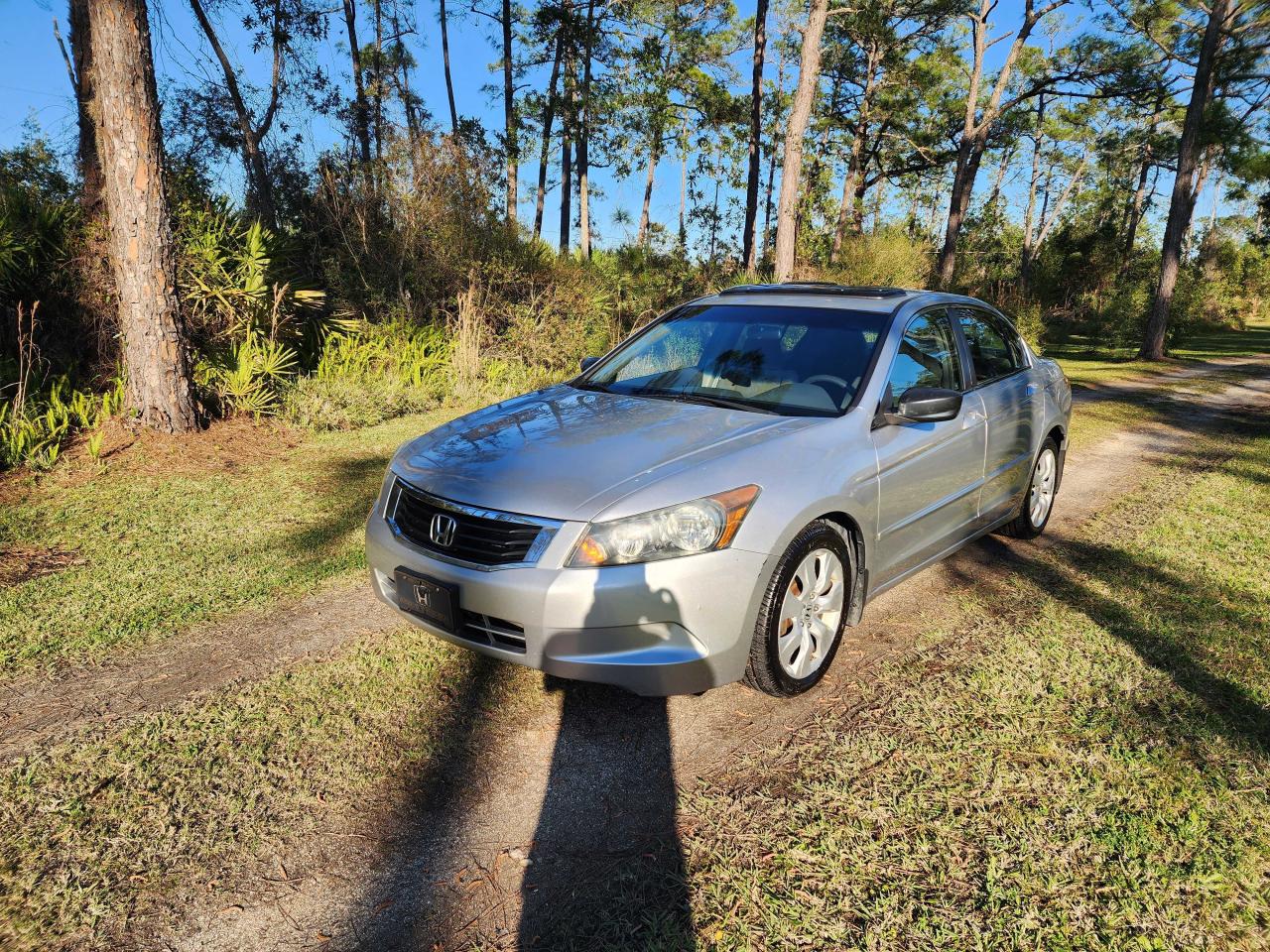 2008 Honda Accord Ex VIN: 1HGCP26718A073510 Lot: 66889374