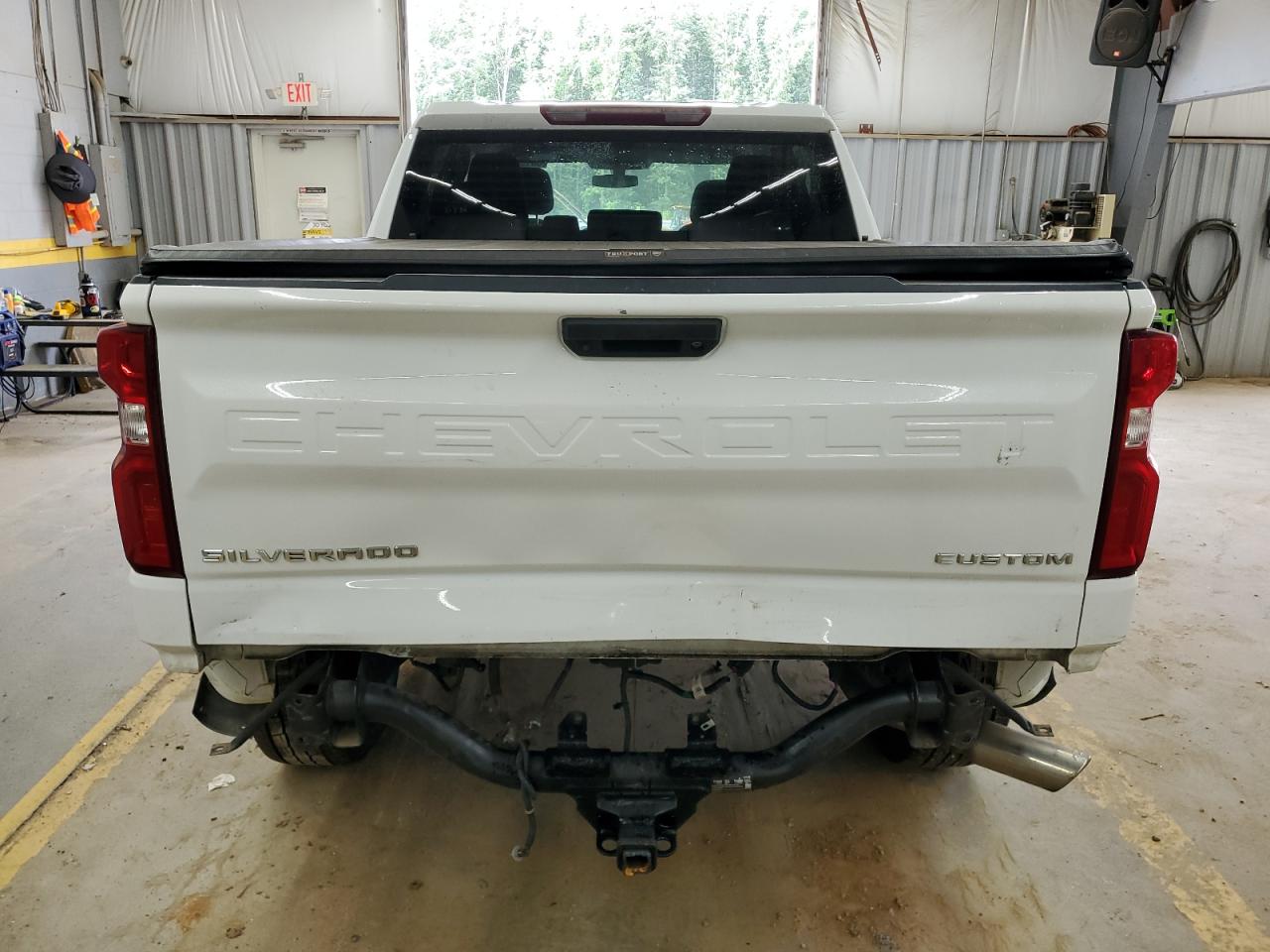 2020 Chevrolet Silverado - Image 6