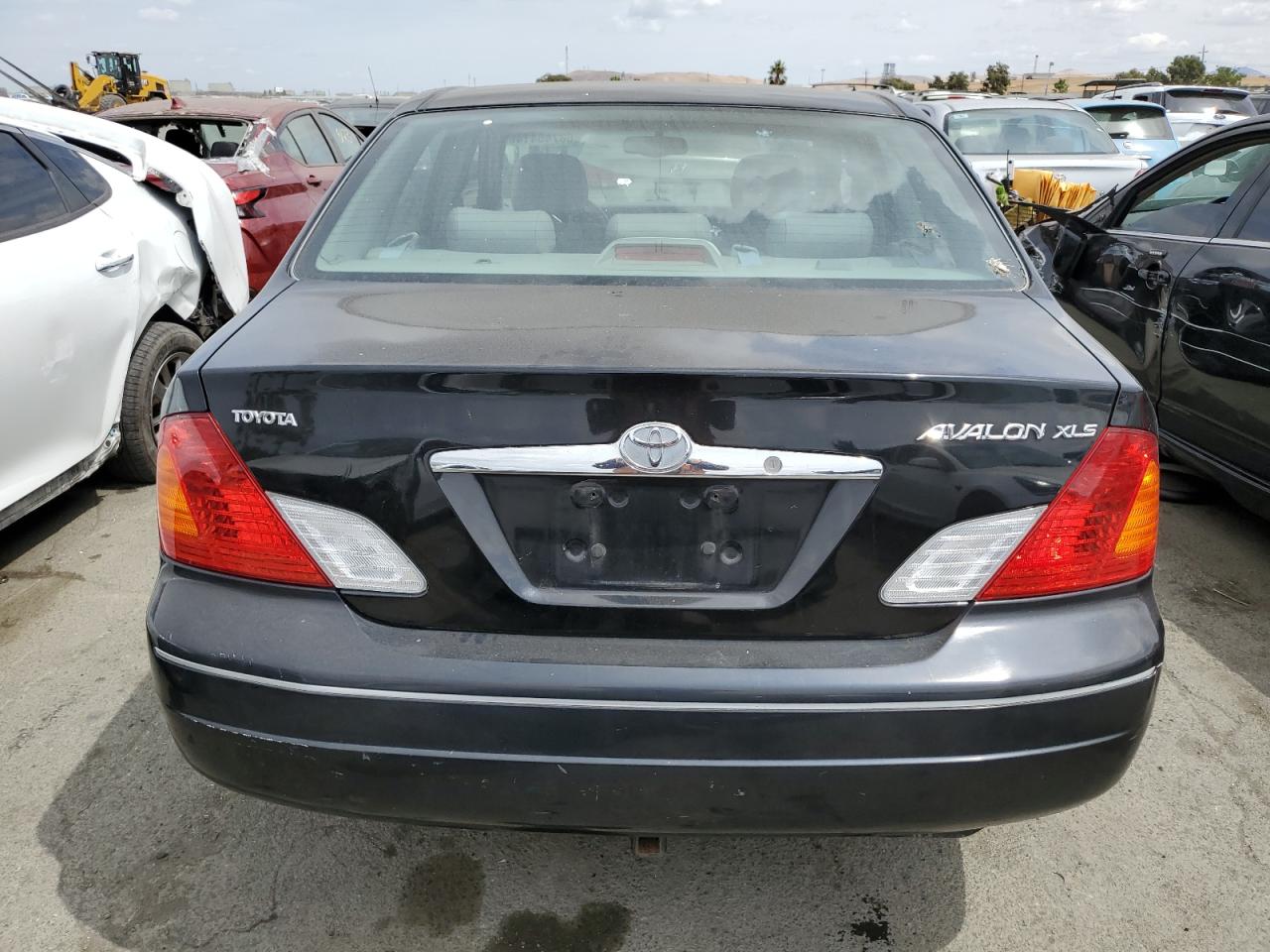 2000 Toyota Avalon Xl VIN: 4T1BF28B2YU061598 Lot: 68746414