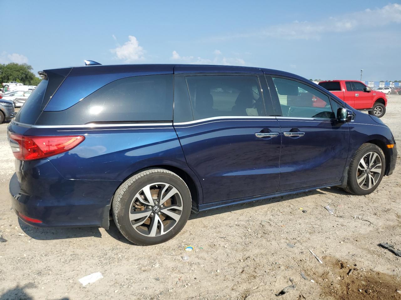 2019 Honda Odyssey - Image 3