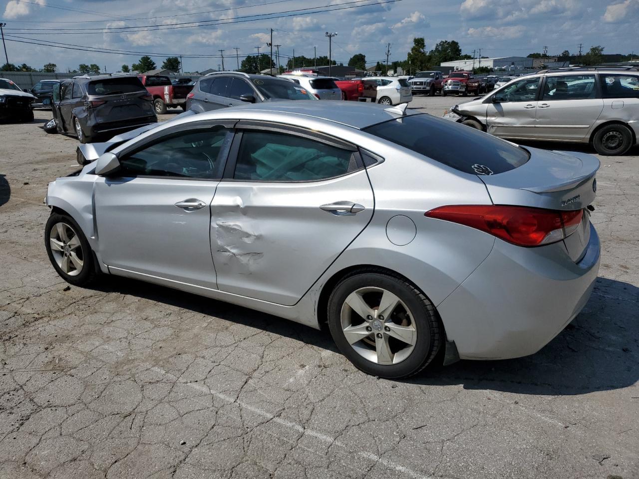 2012 Hyundai Elantra - Image 2