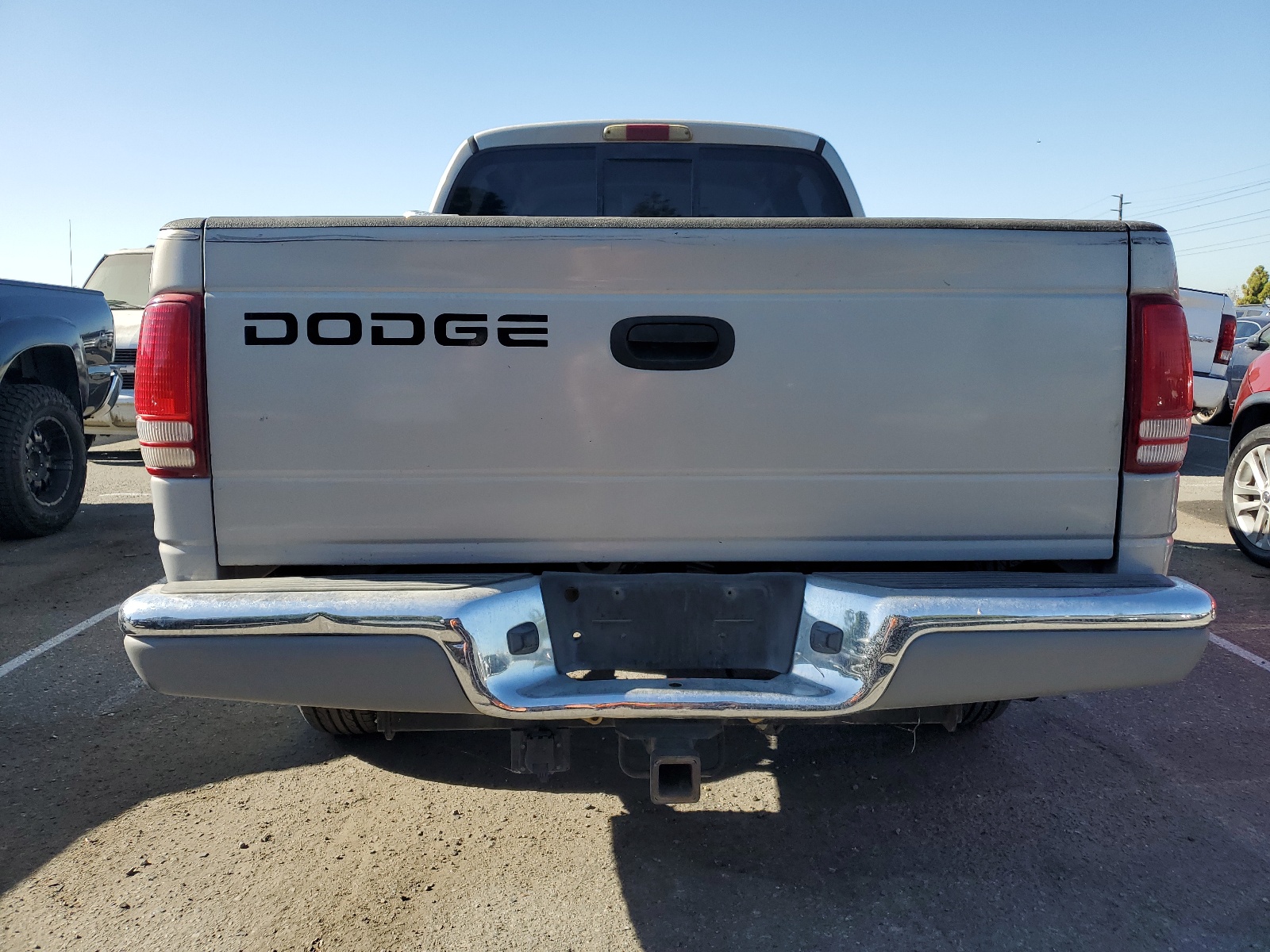 1B7GL2AX0YS764685 2000 Dodge Dakota Quad