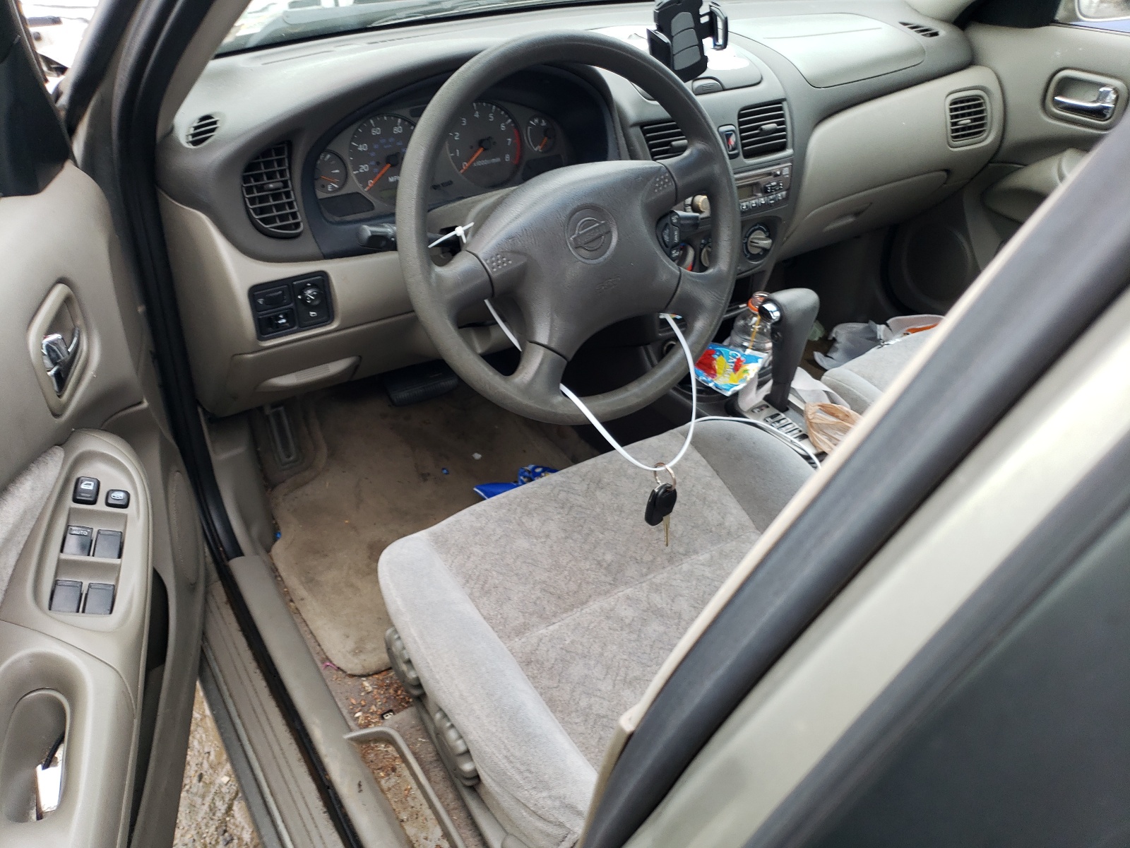 3N1CB51D6YL343581 2000 Nissan Sentra Base