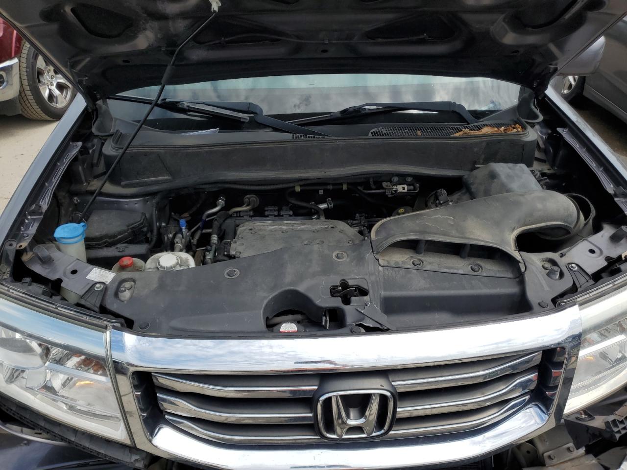 5FNYF4H30FB052908 2015 Honda Pilot Se