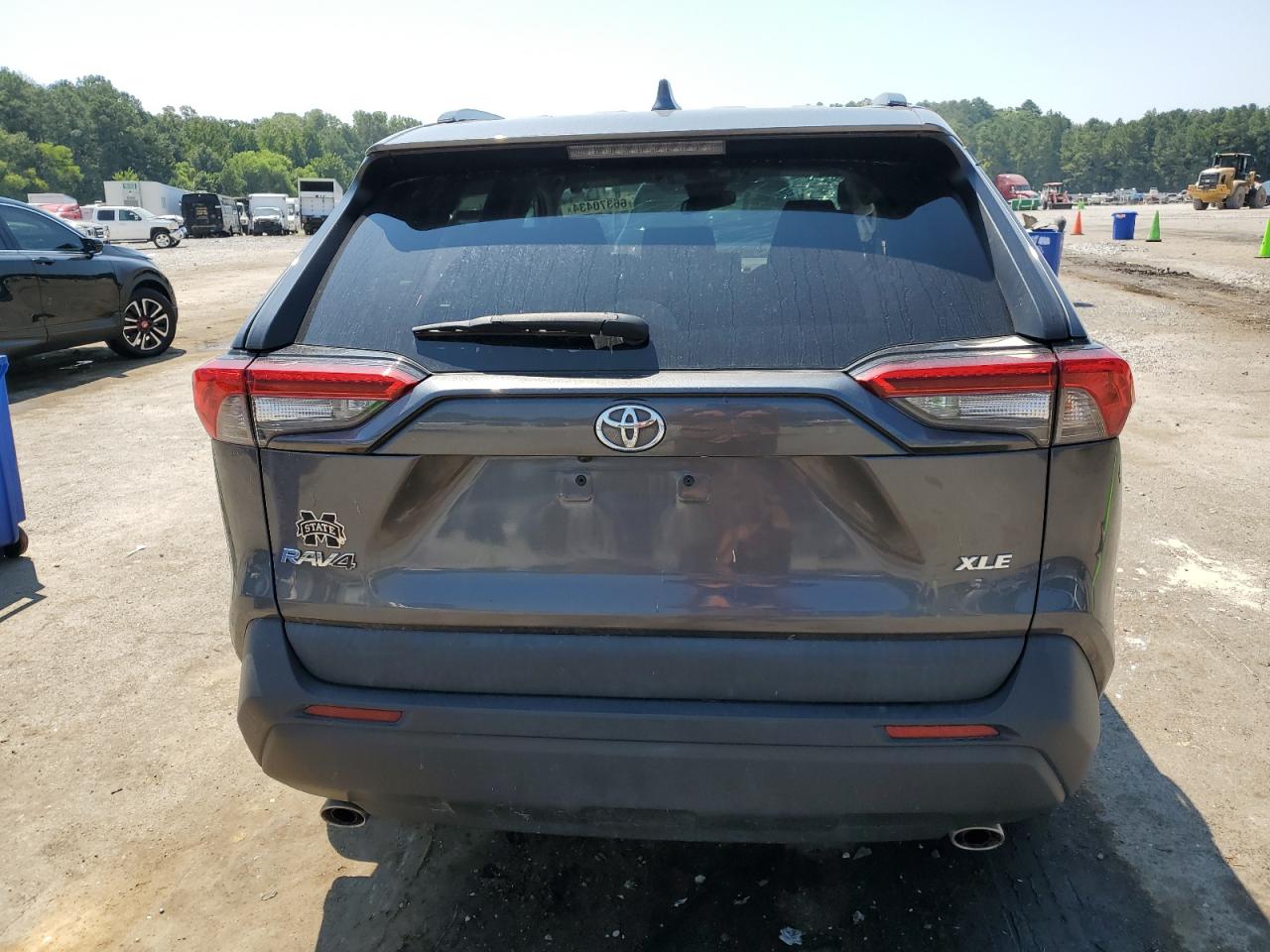 2020 Toyota Rav4 Xle VIN: 2T3W1RFVXLC061355 Lot: 66370434