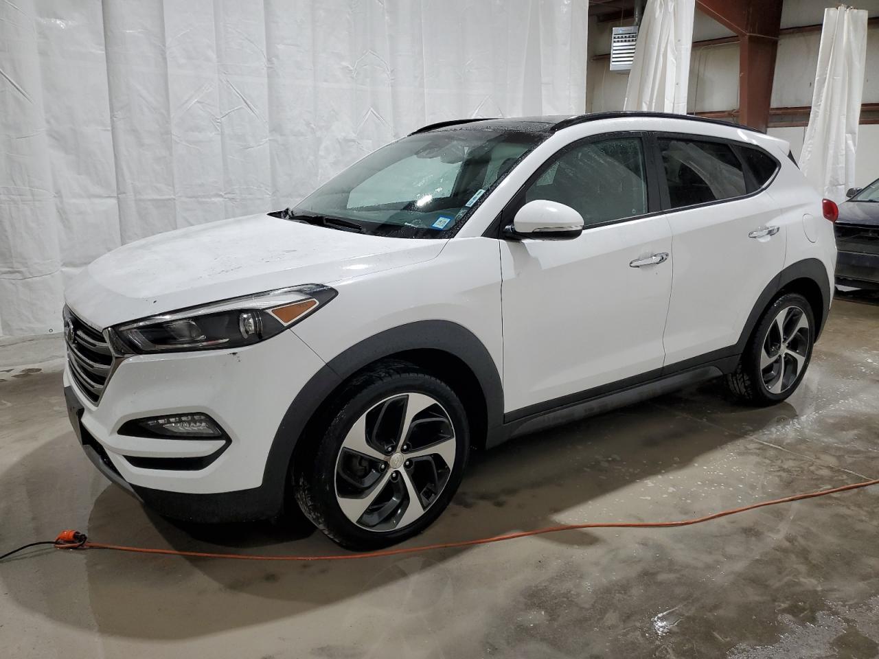 KM8J3CA25GU108030 2016 HYUNDAI TUCSON - Image 1