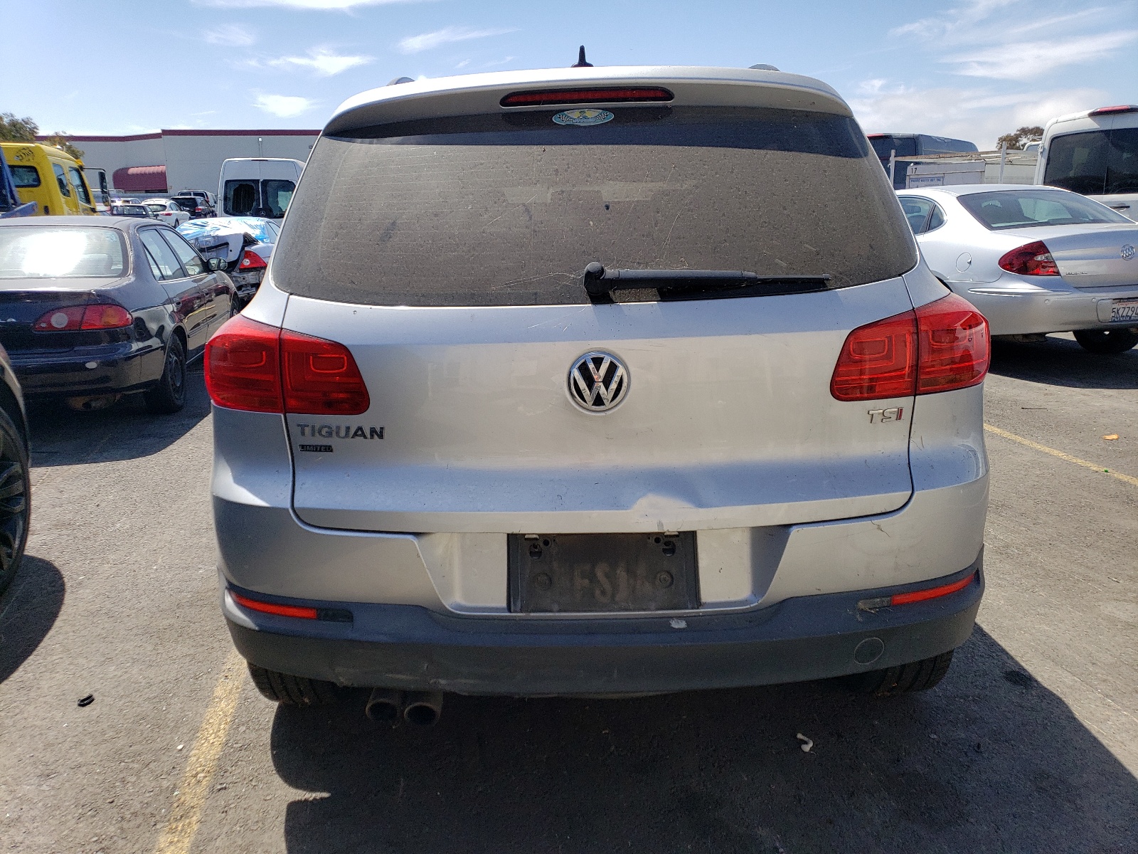 WVGAV7AX3JK001607 2018 Volkswagen Tiguan Limited