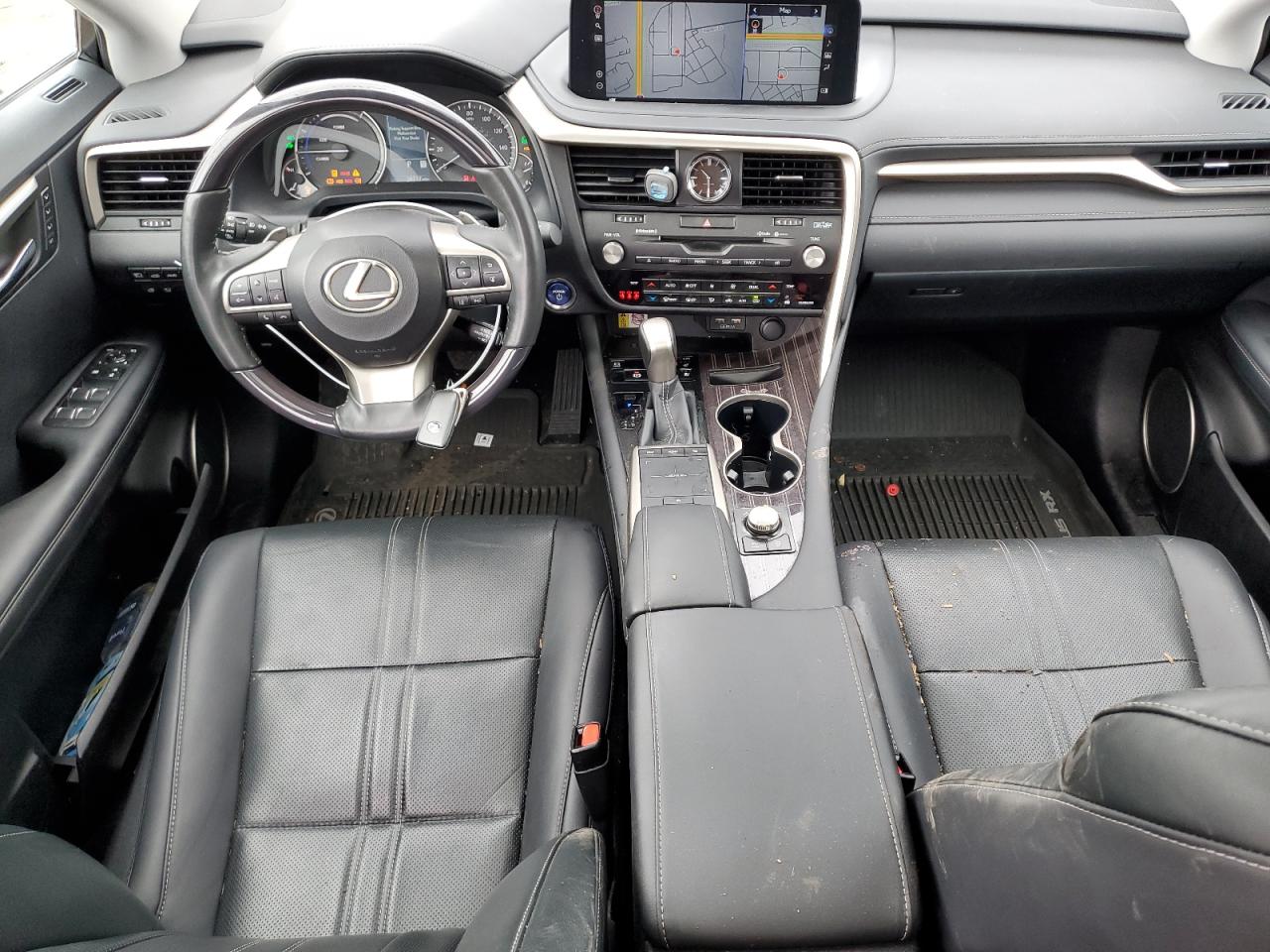 2022 Lexus RX - Image 8