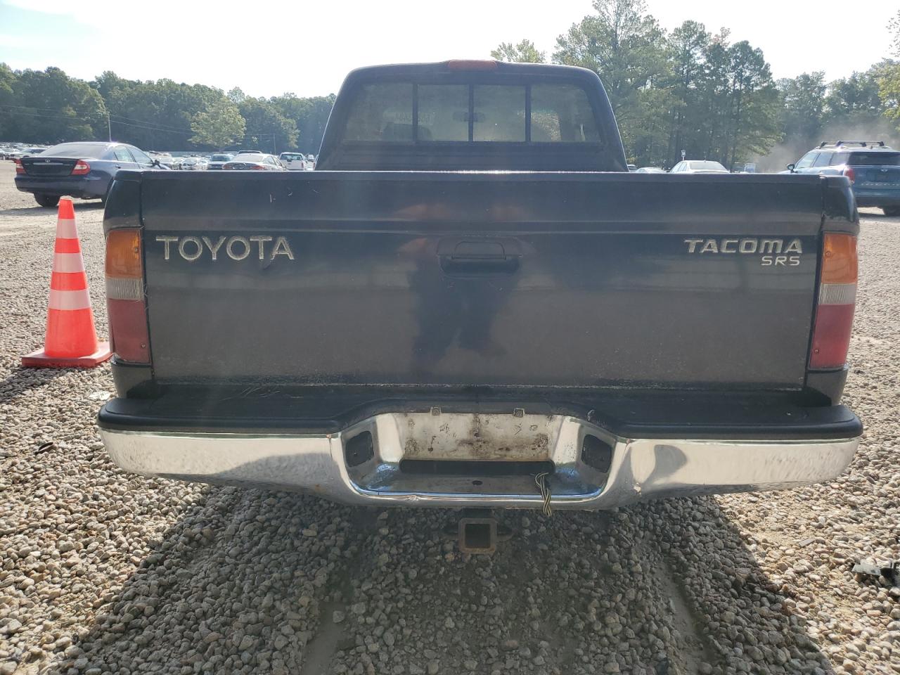 1998 Toyota Tacoma Xtracab VIN: 4TAVL52N3WZ049969 Lot: 68853484