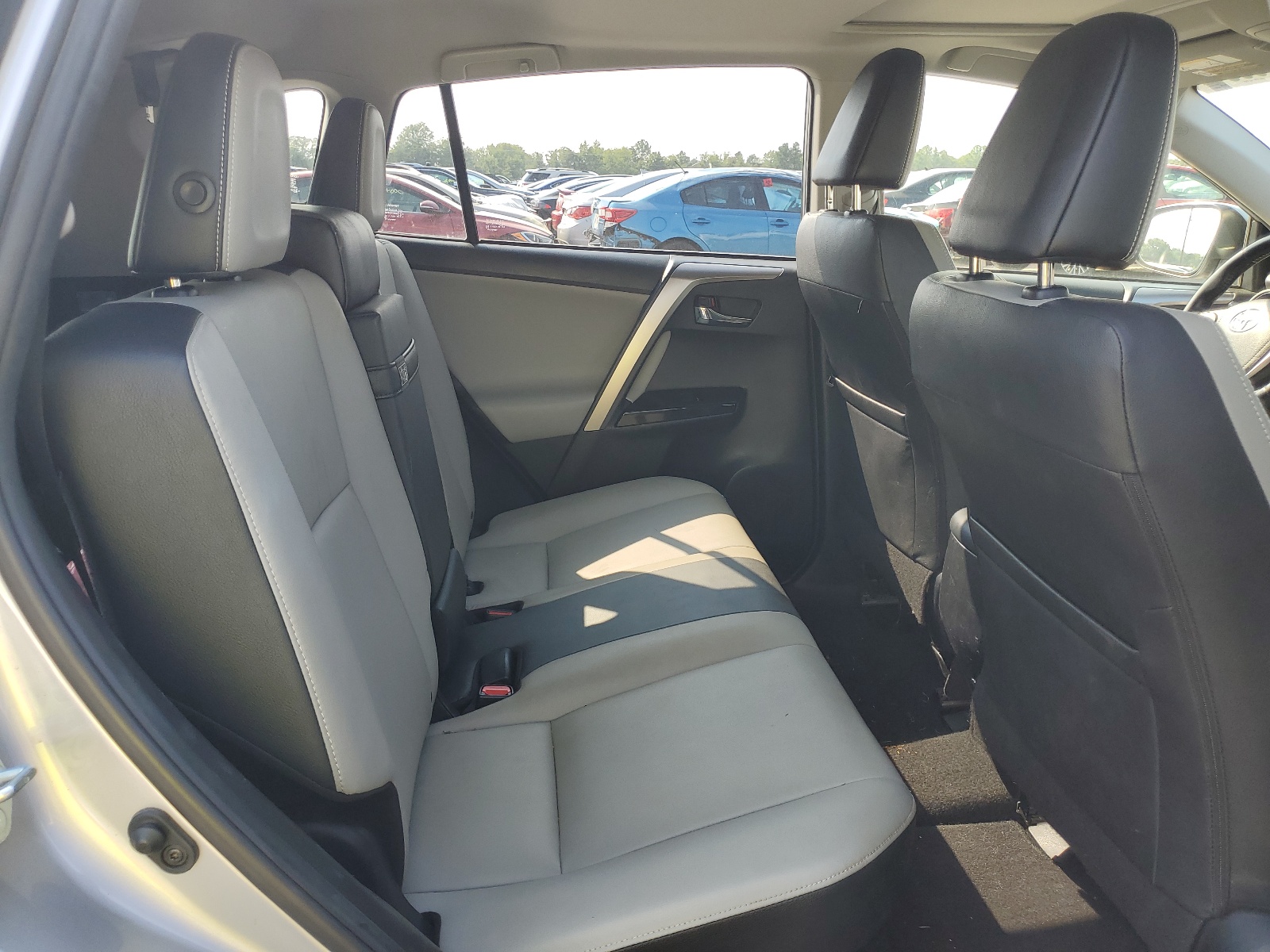 JTMDJREV5HD082237 2017 Toyota Rav4 Hv Limited