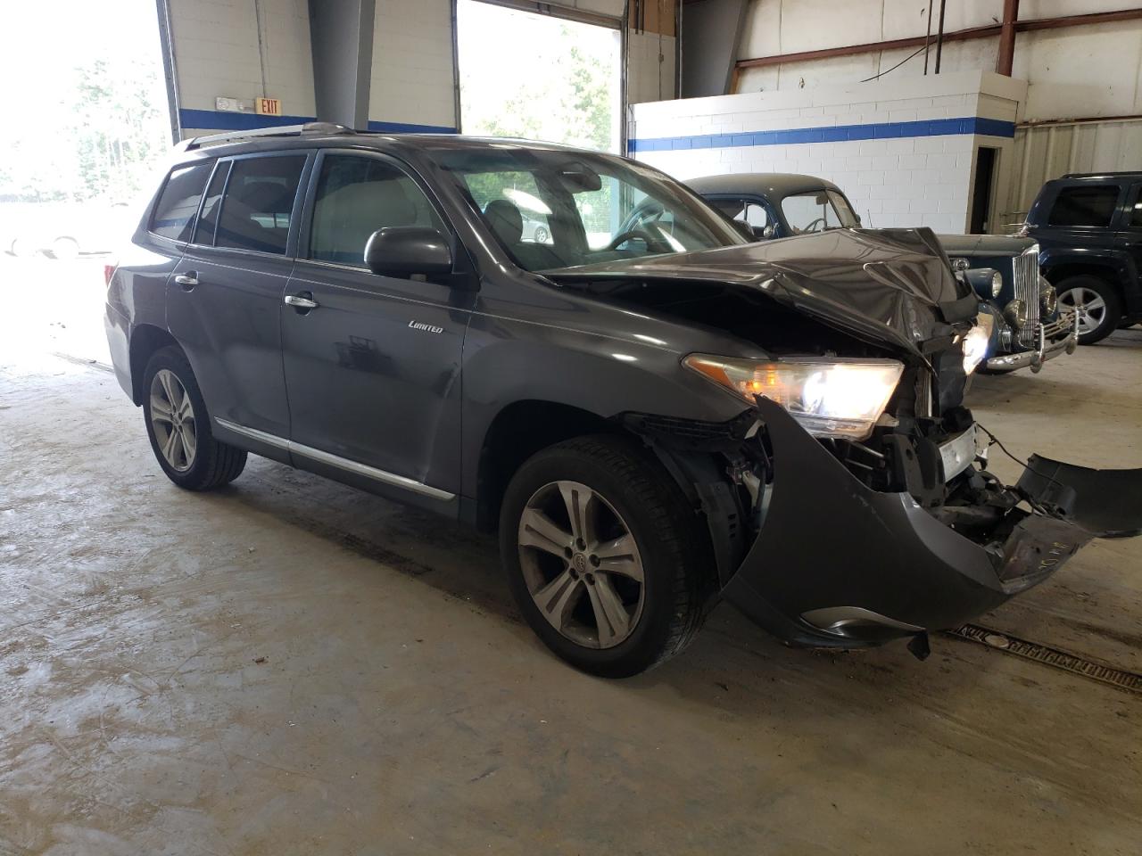 VIN 5TDDK3EHXDS185110 2013 TOYOTA HIGHLANDER no.4