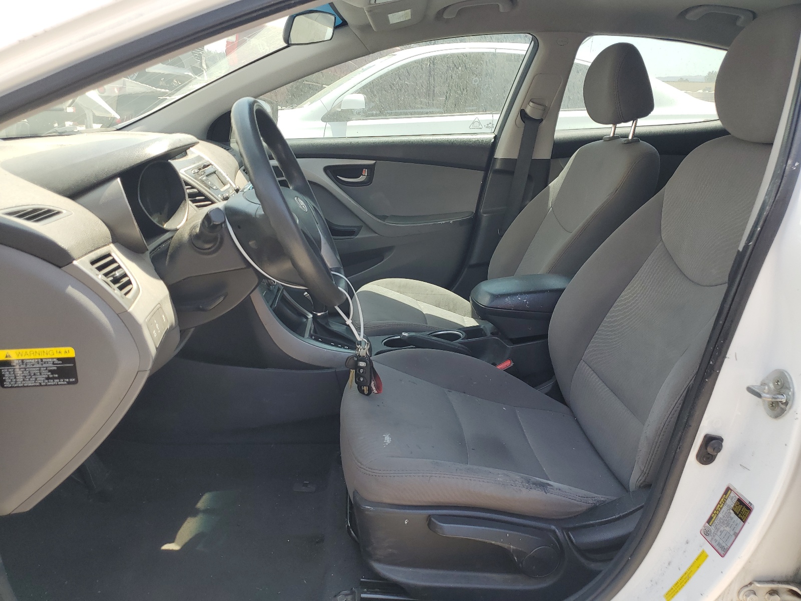 5NPDH4AE3GH734513 2016 Hyundai Elantra Se