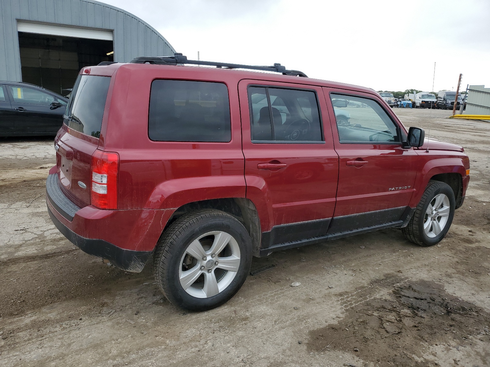 2013 Jeep Patriot Latitude vin: 1C4NJRFB0DD108536