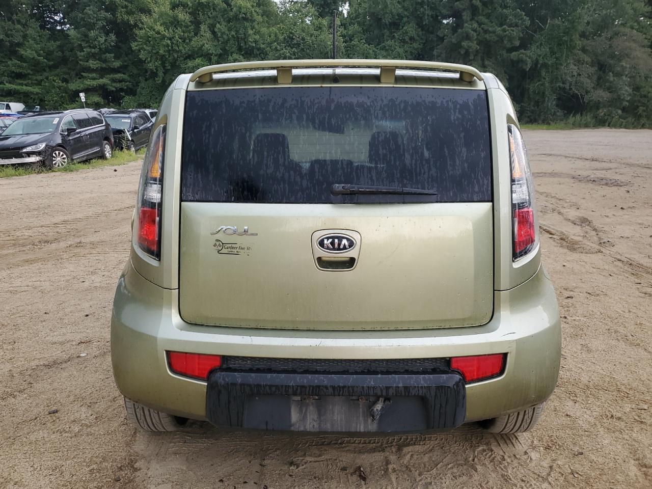 2010 Kia Soul + VIN: KNDJT2A20A7066239 Lot: 67564494