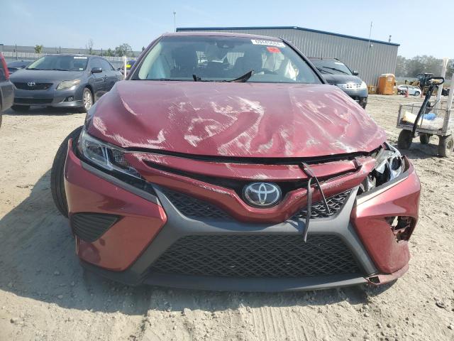  TOYOTA CAMRY 2018 Бургунди