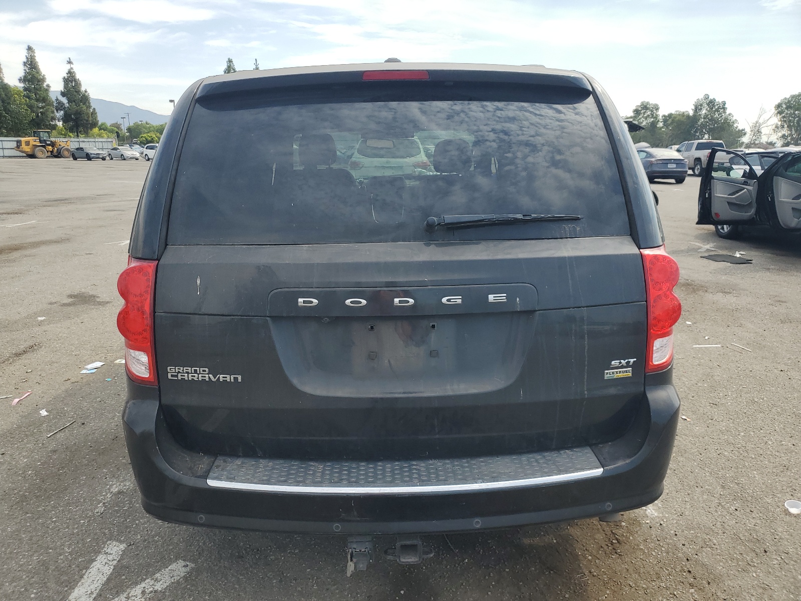 2C4RDGCG4HR745882 2017 Dodge Grand Caravan Sxt