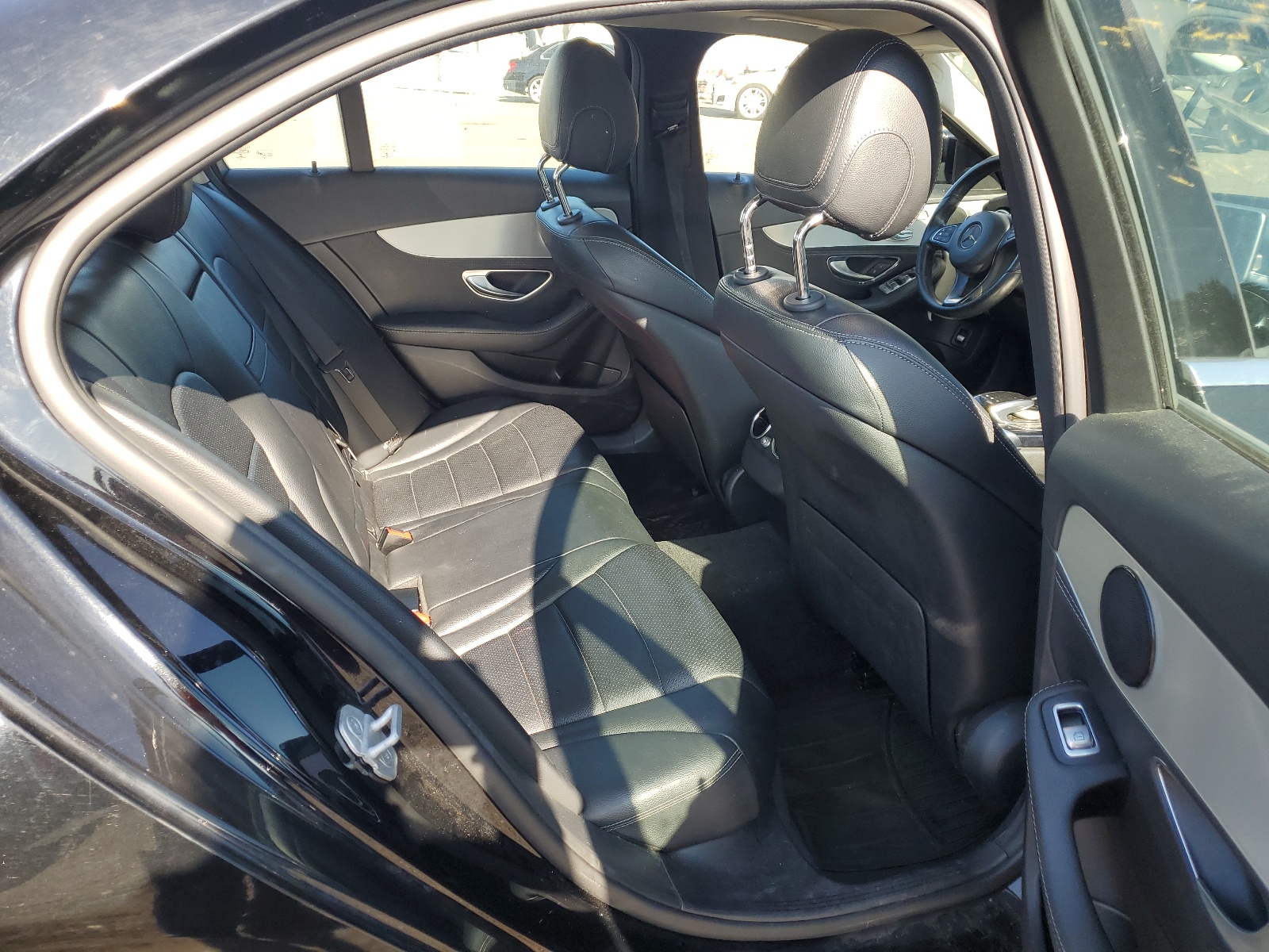 55SWF4KB1GU118874 2016 Mercedes-Benz C 300 4Matic