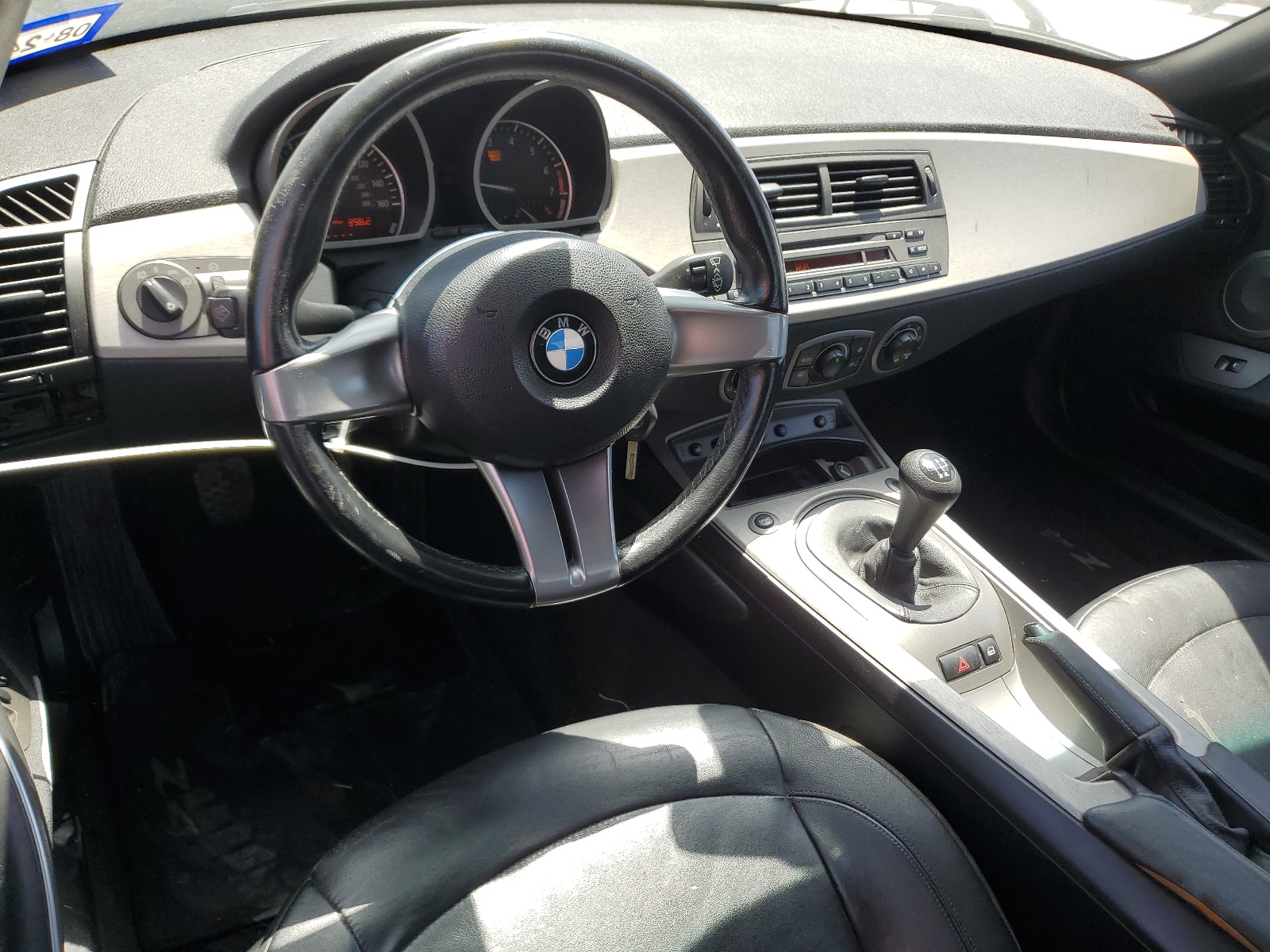 4USBT334X3LR62562 2003 BMW Z4 2.5