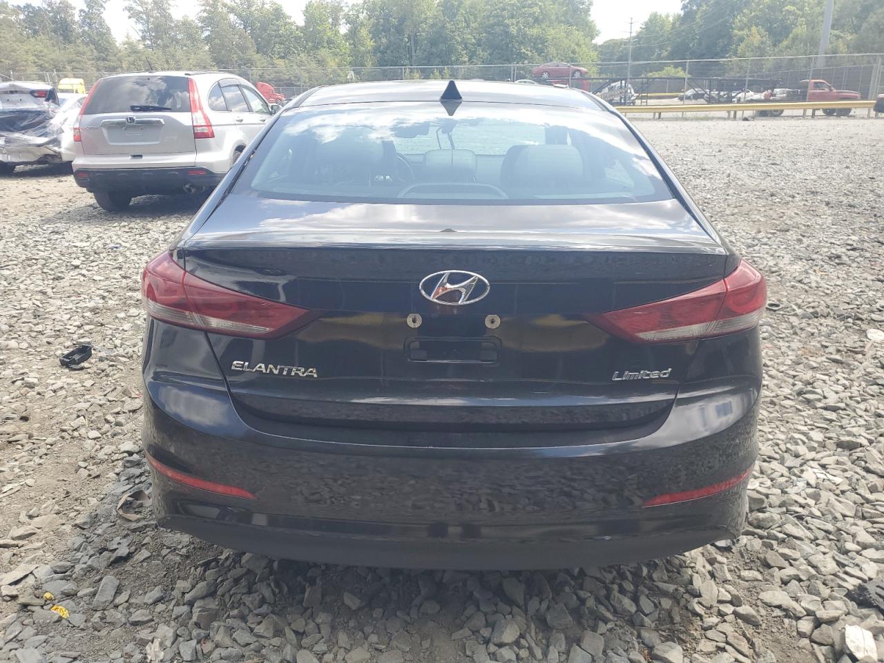 5NPD84LF2HH185975 2017 Hyundai Elantra Se