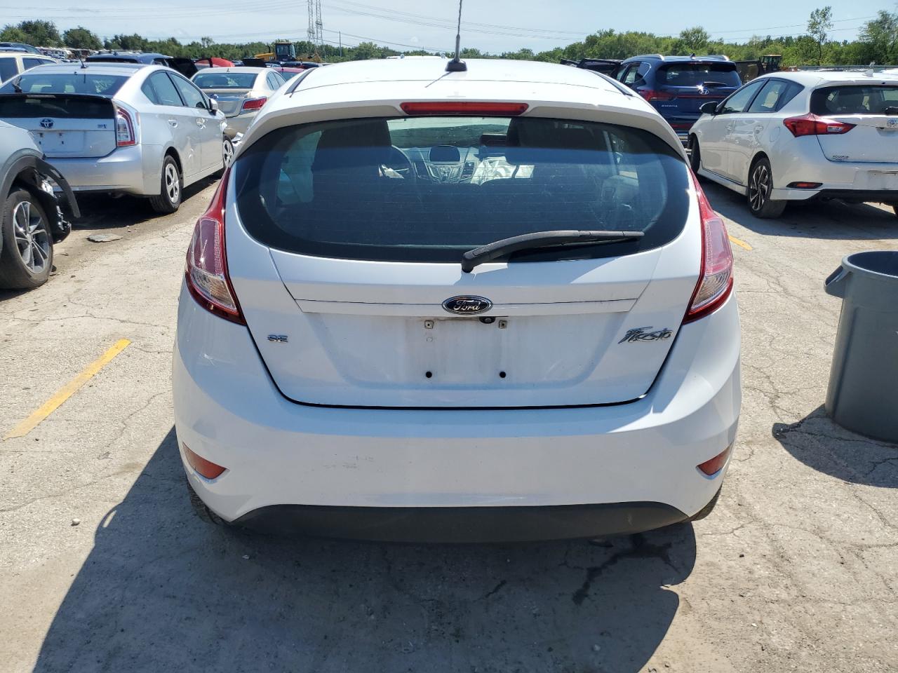 2018 Ford Fiesta Se VIN: 3FADP4EJ1JM104975 Lot: 65811304