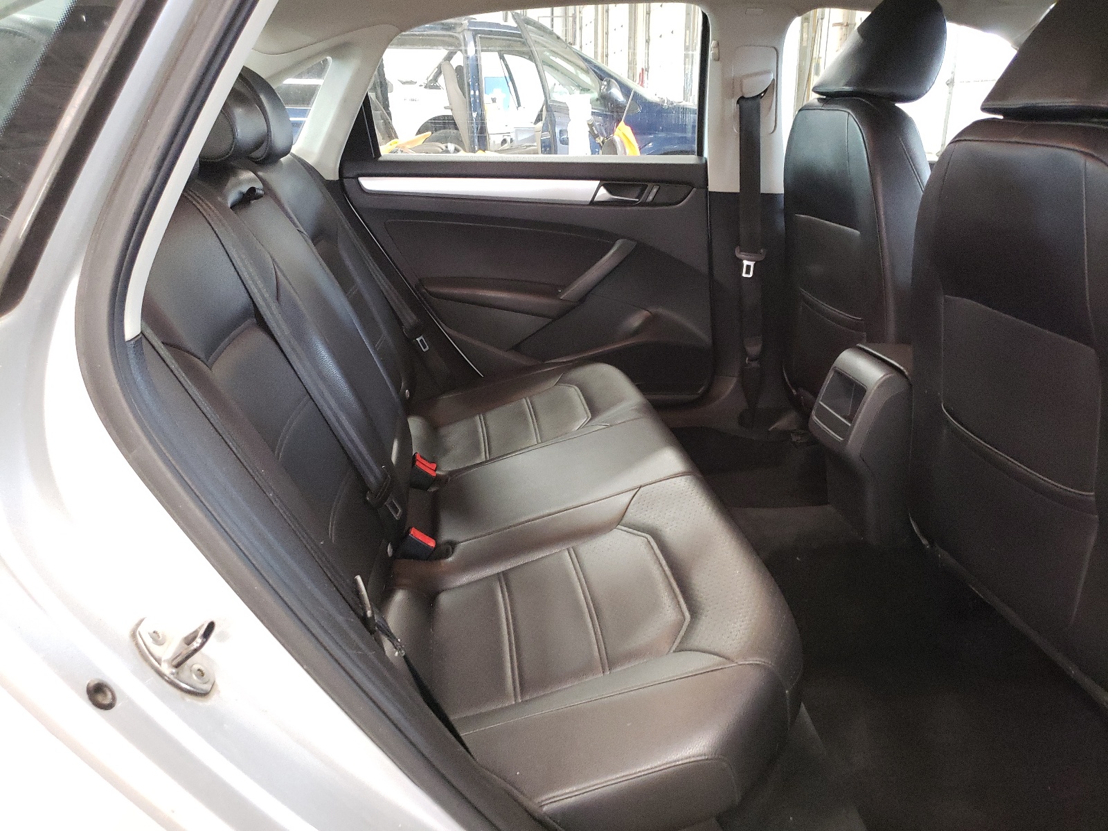 1VWBP7A30CC005995 2012 Volkswagen Passat Se