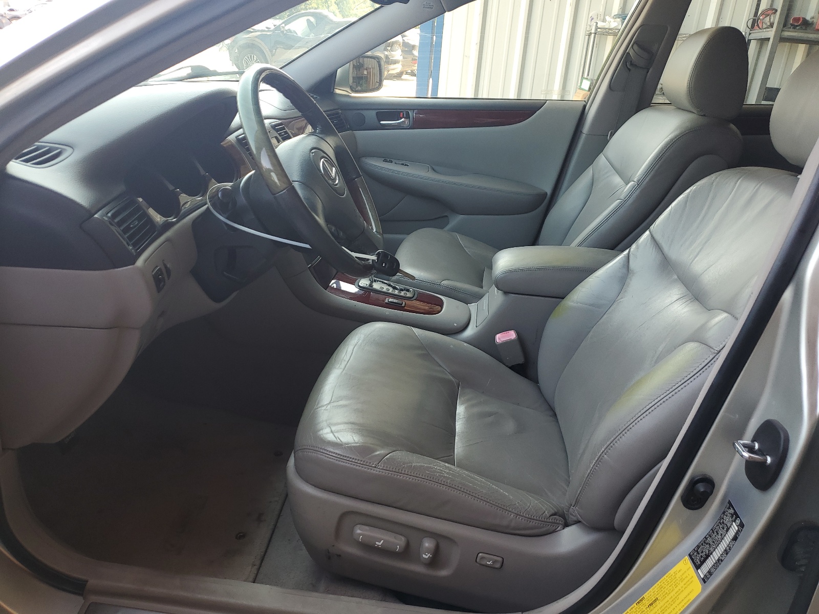 JTHBA30G440012550 2004 Lexus Es 330