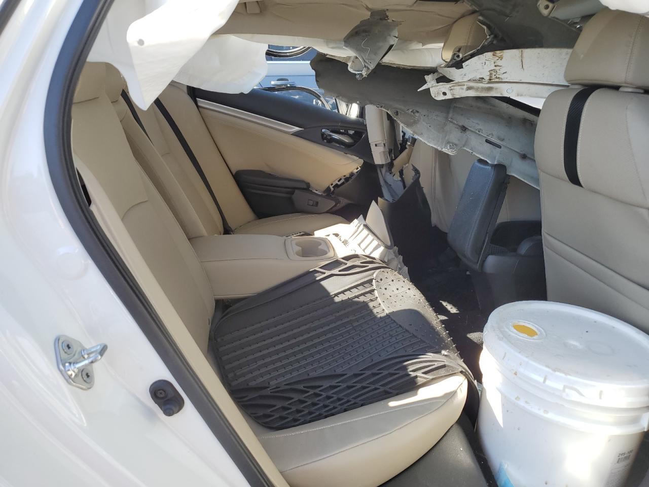 2018 Honda Civic - Image 10