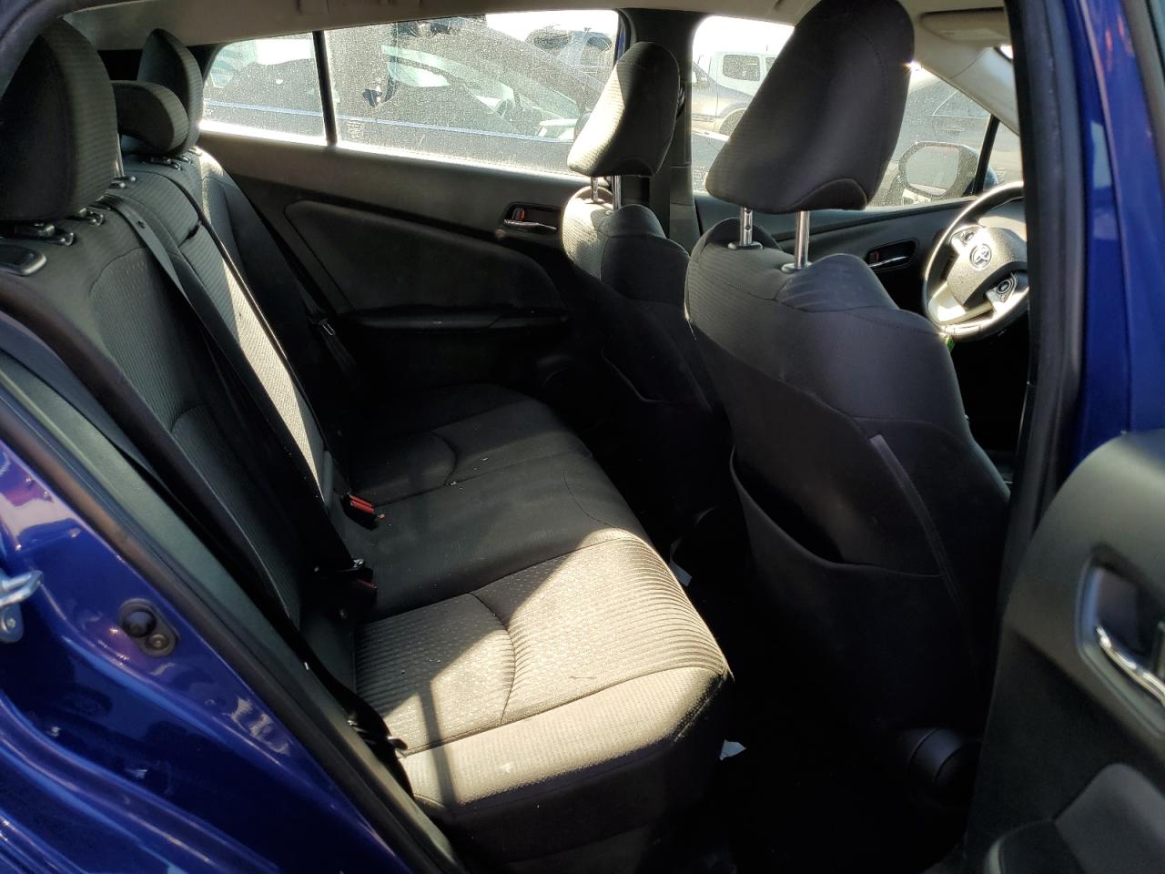 JTDKBRFU8J3594399 2018 Toyota Prius