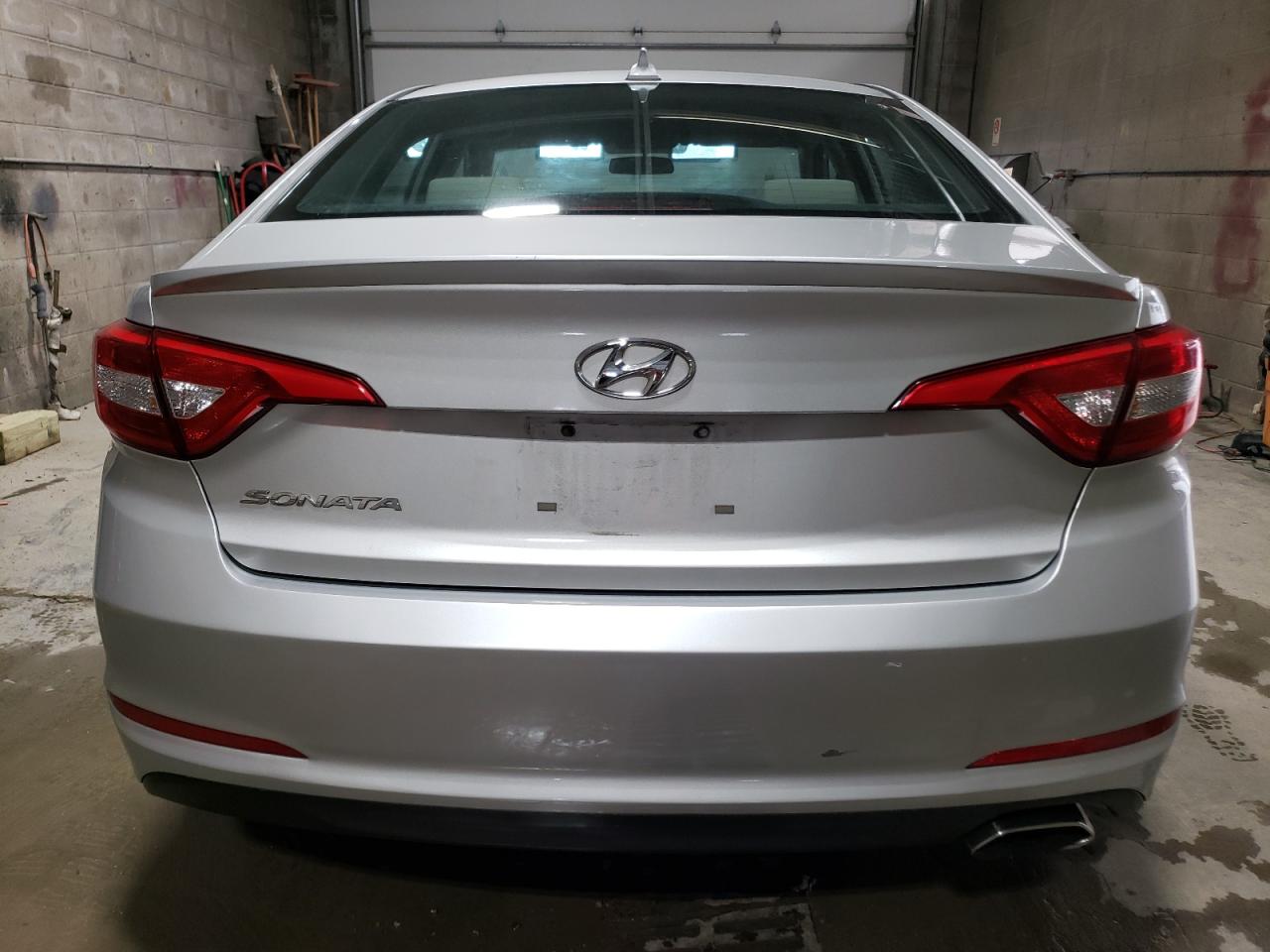 2015 Hyundai Sonata Se VIN: 5NPE24AF0FH151023 Lot: 66775704