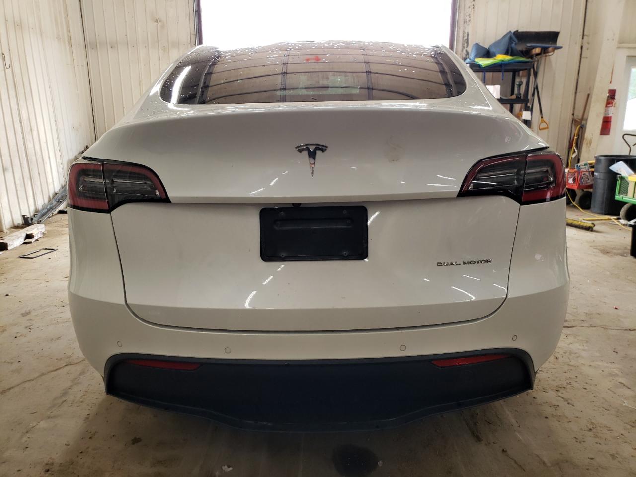 5YJYGDEE5MF092949 2021 Tesla Model Y