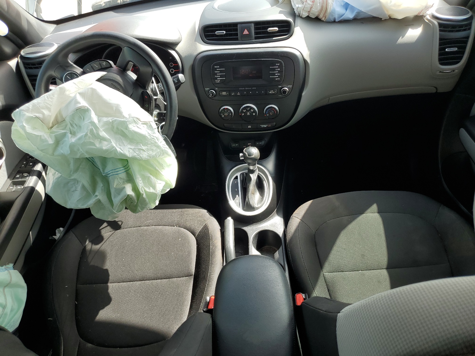 KNDJN2A21G7359053 2016 Kia Soul