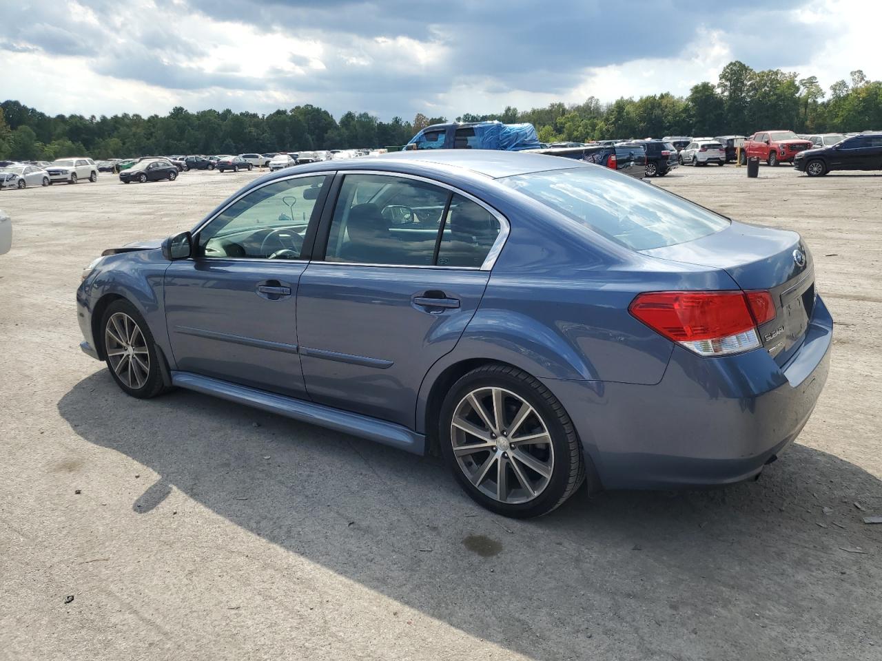2013 Subaru Legacy - Image 2