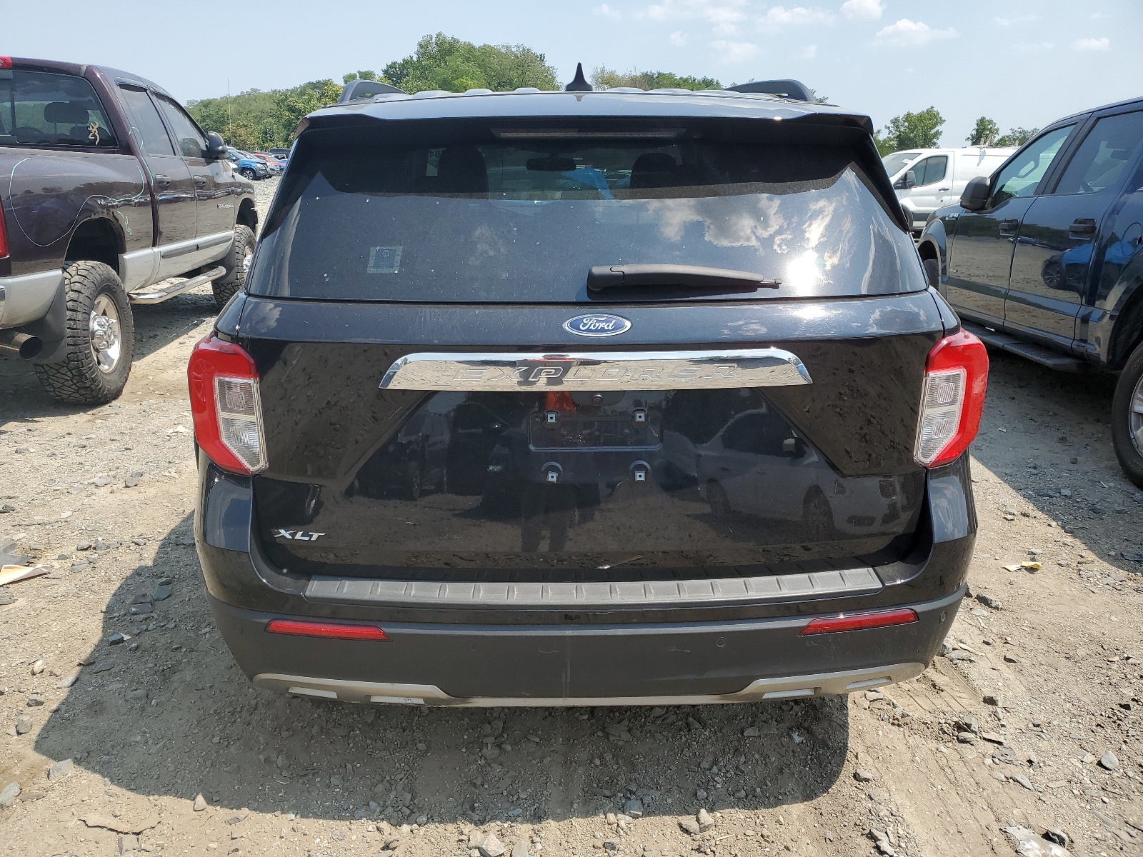 2023 Ford Explorer Xlt vin: 1FMSK7DH7PGA57370