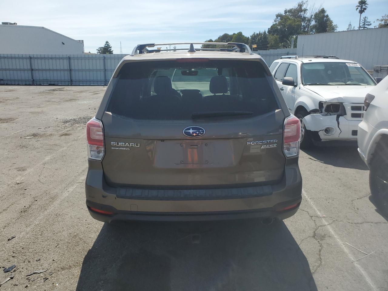 2017 Subaru Forester 2.5I Touring VIN: JF2SJATC1HH526086 Lot: 68387574