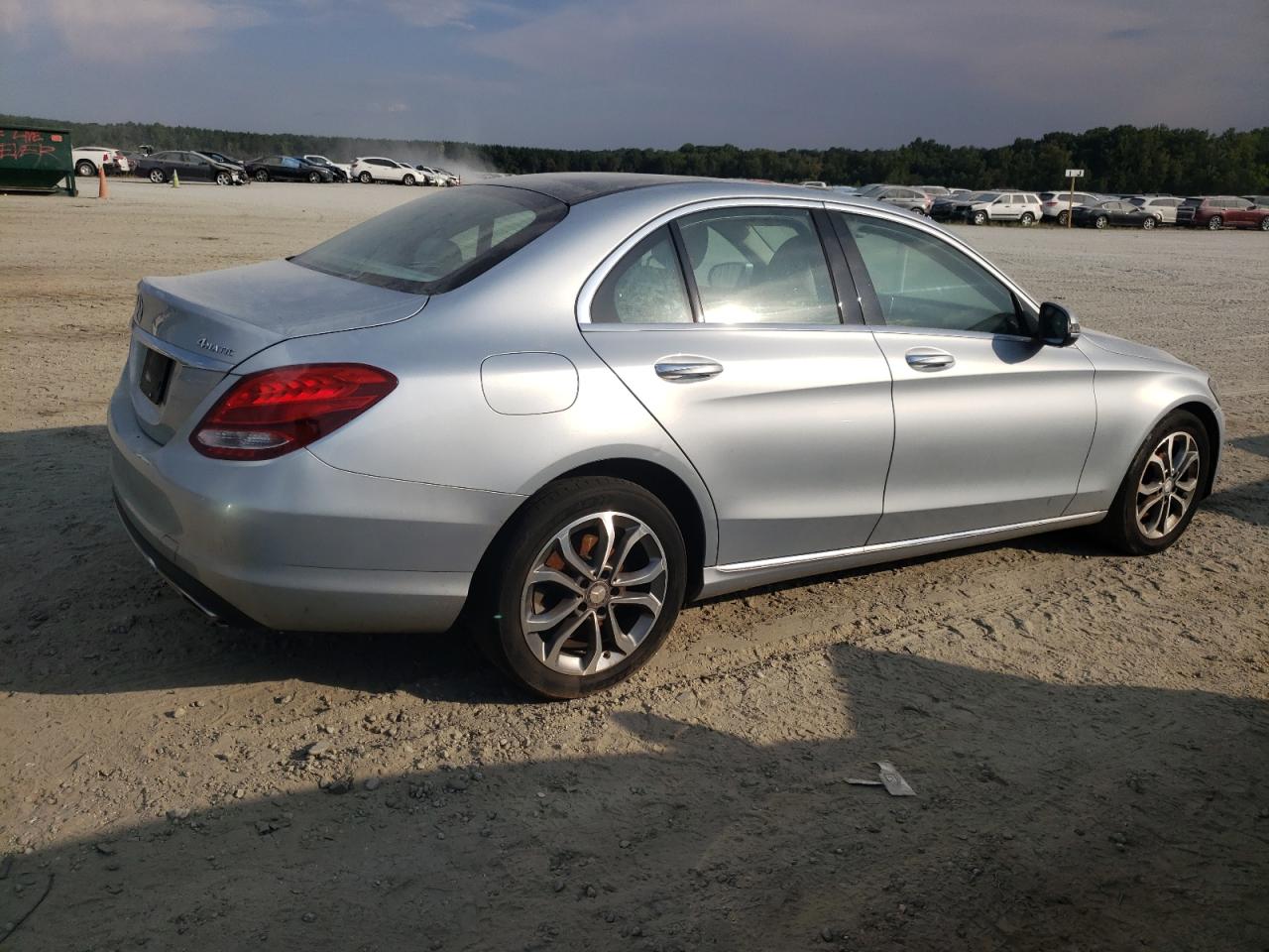 VIN 55SWF4KB4GU110462 2016 MERCEDES-BENZ C-CLASS no.3