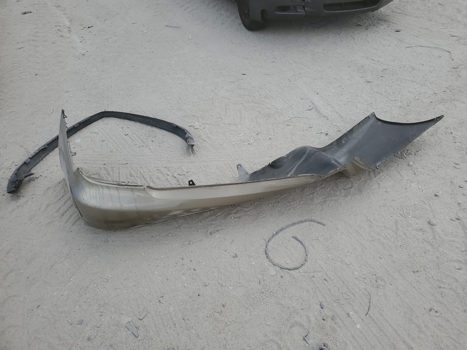 4T1BF30K83U556074 2003 Toyota Camry Le