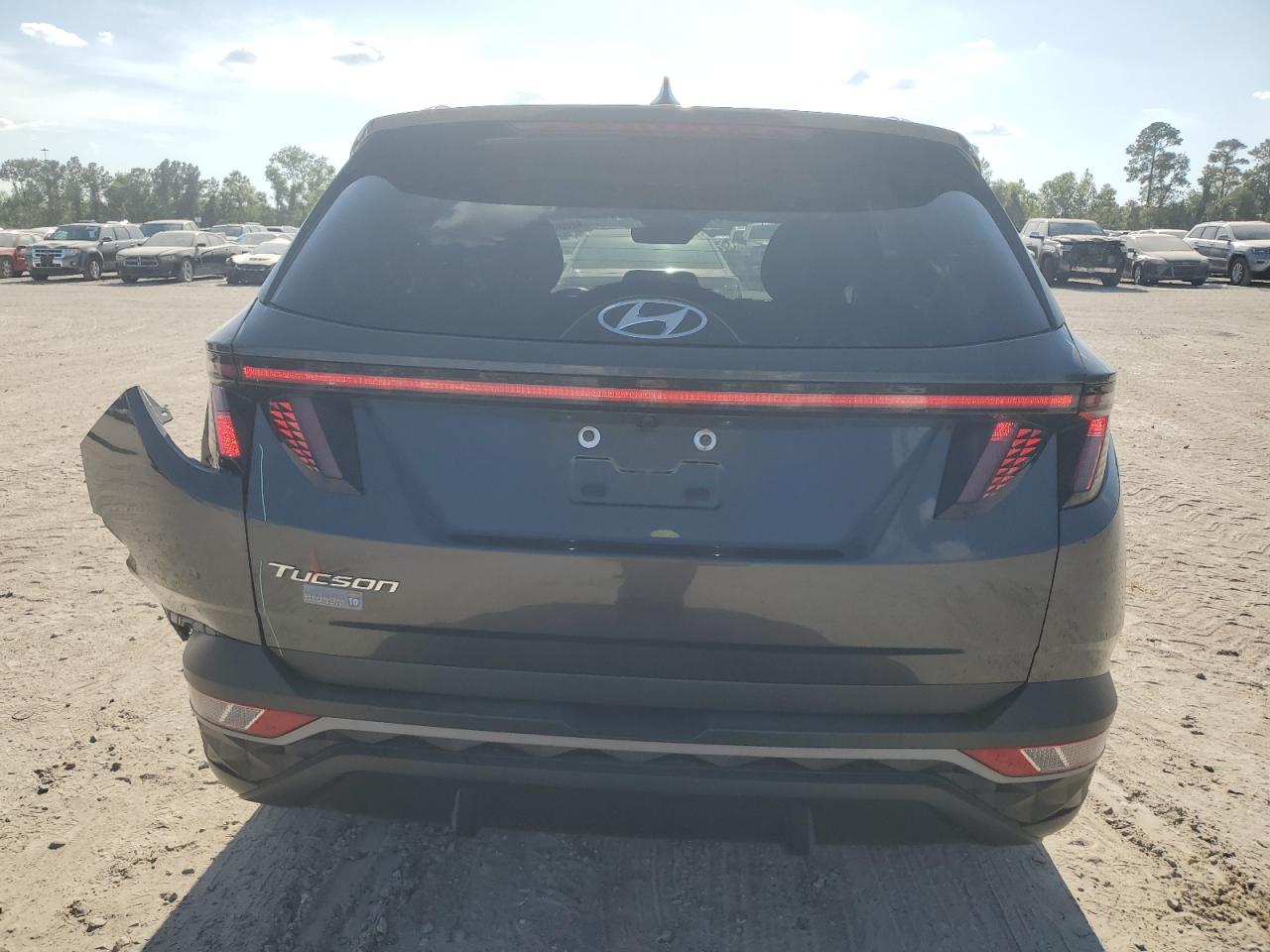 2022 Hyundai Tucson - Image 6