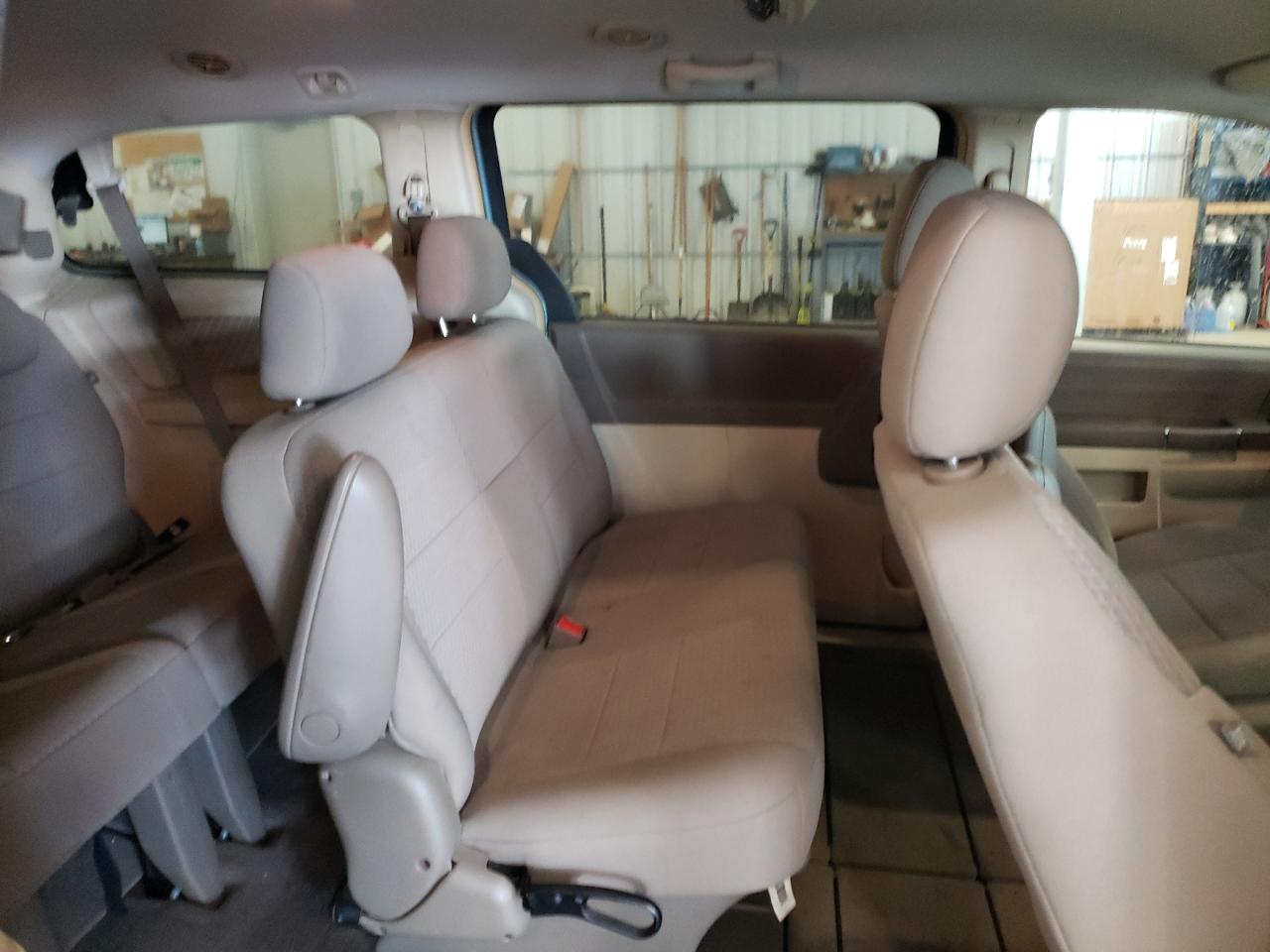 2008 Chrysler Town & Country Lx VIN: 2A8HR44H68R115826 Lot: 64602214