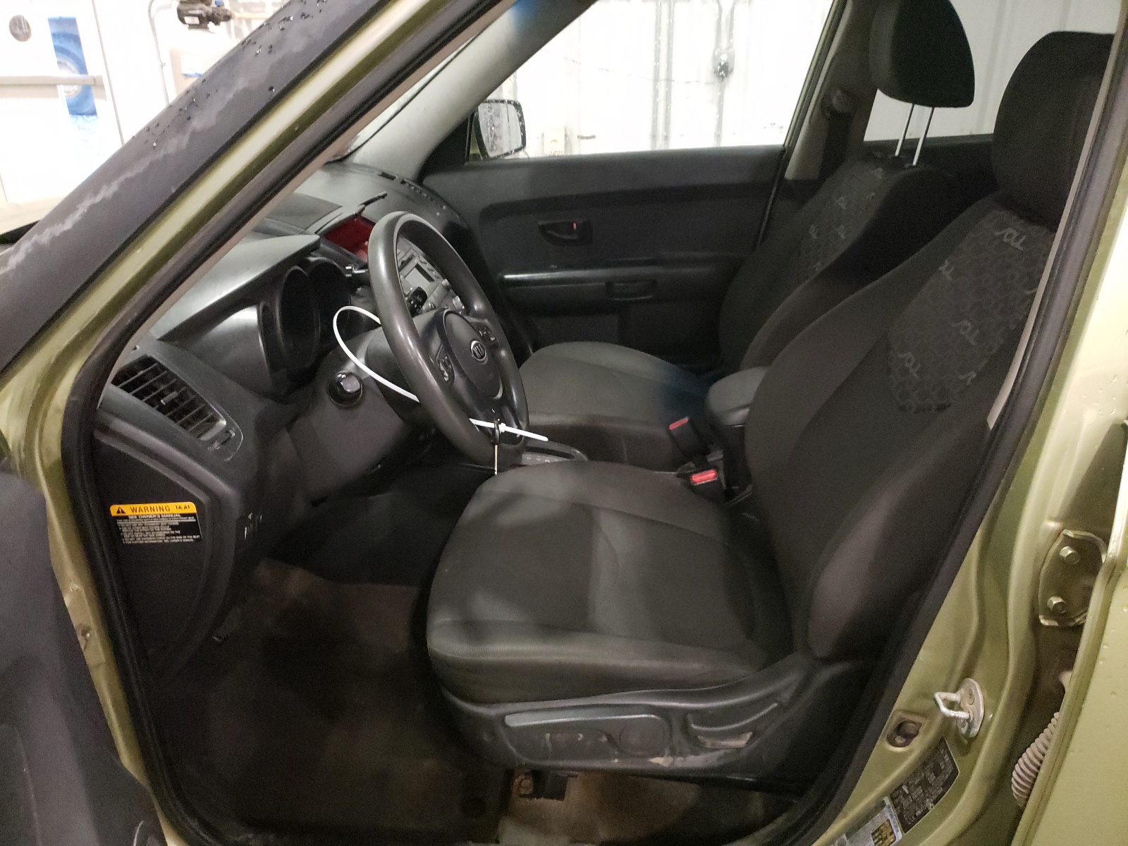 KNDJT2A2XA7037864 2010 Kia Soul +