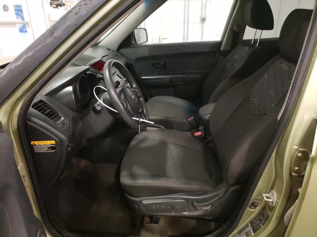 2010 Kia Soul + VIN: KNDJT2A2XA7037864 Lot: 65083264