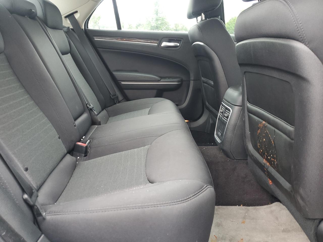 2019 Chrysler 300 Touring VIN: 2C3CCAAG2KH505627 Lot: 66735174