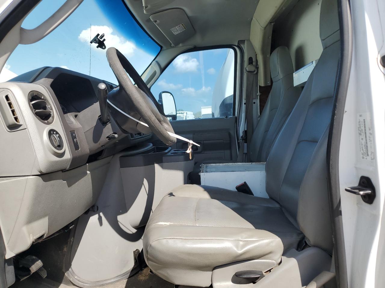 2011 Ford Econoline E450 Super Duty Cutaway Van VIN: 1FDXE4FS4BDA68339 Lot: 67671744