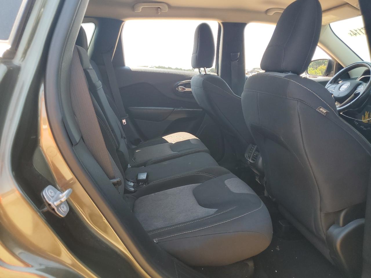 2014 Jeep Cherokee Latitude VIN: 1C4PJLCS7EW200274 Lot: 66847114