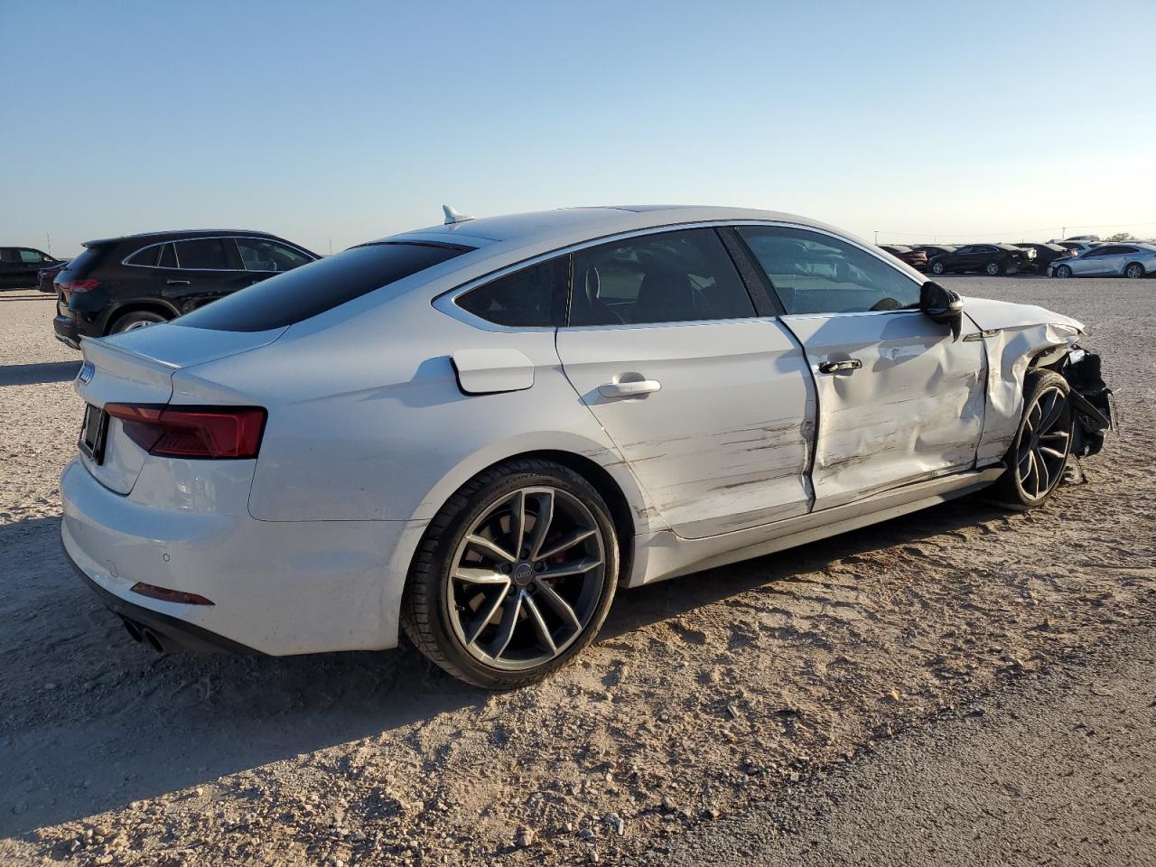 WAUB4CF5XJA005930 2018 Audi S5 Premium Plus