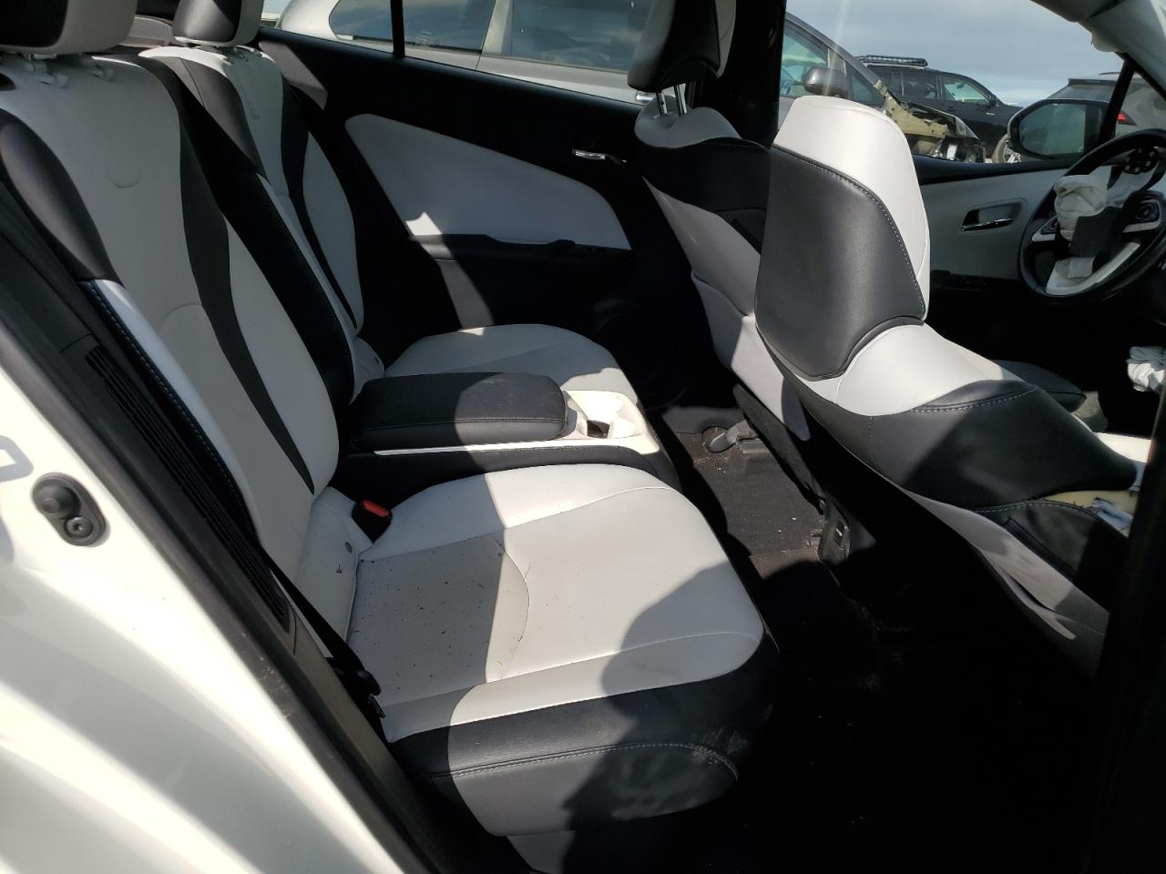 2018 Toyota Prius Prime VIN: JTDKARFP4J3086668 Lot: 65868444