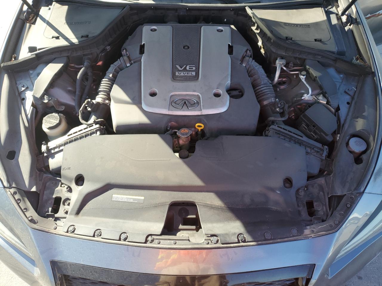 2015 Infiniti Q50 - Image 11